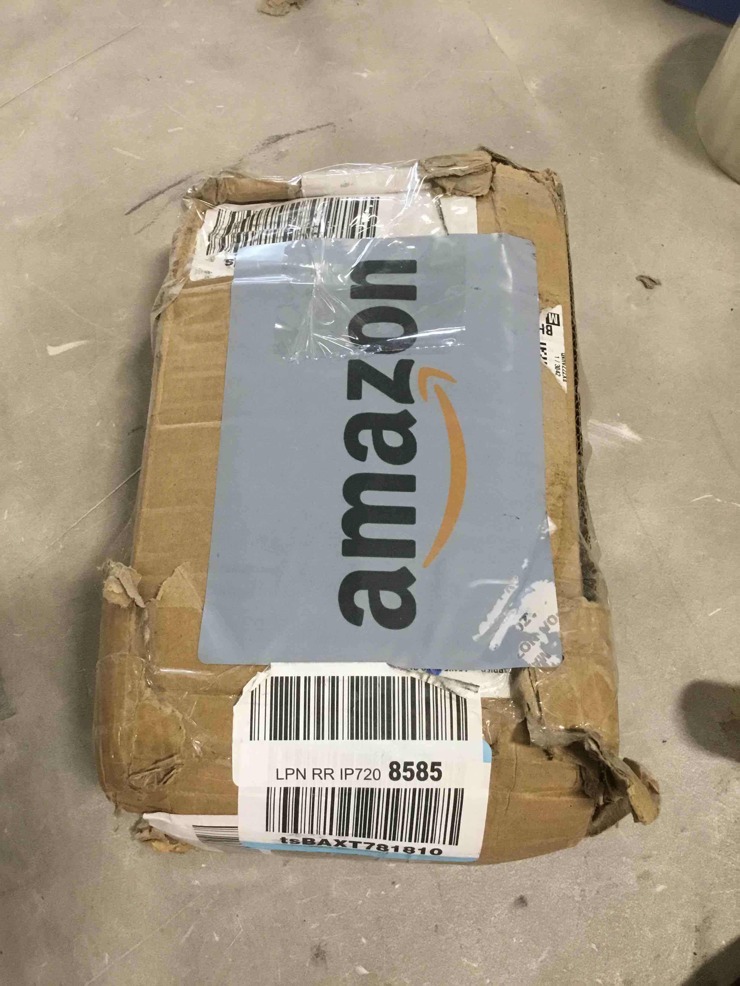 https://s3.amazonaws.com/lotting-images-prod/bidfta/RED6849489_1720449551185.jpeg