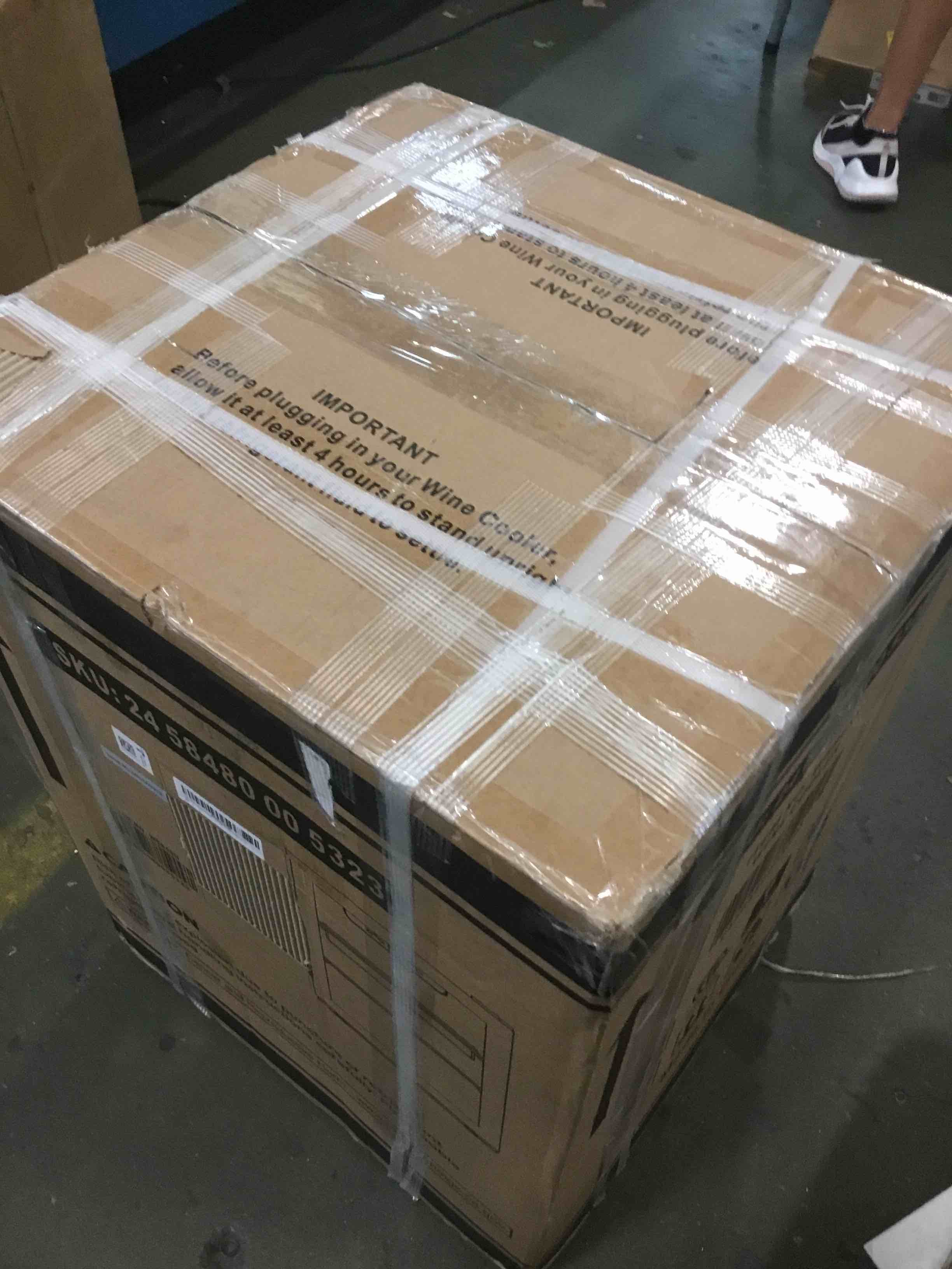 https://s3.amazonaws.com/lotting-images-prod/bidfta/RED6849493_1720450052247.jpeg