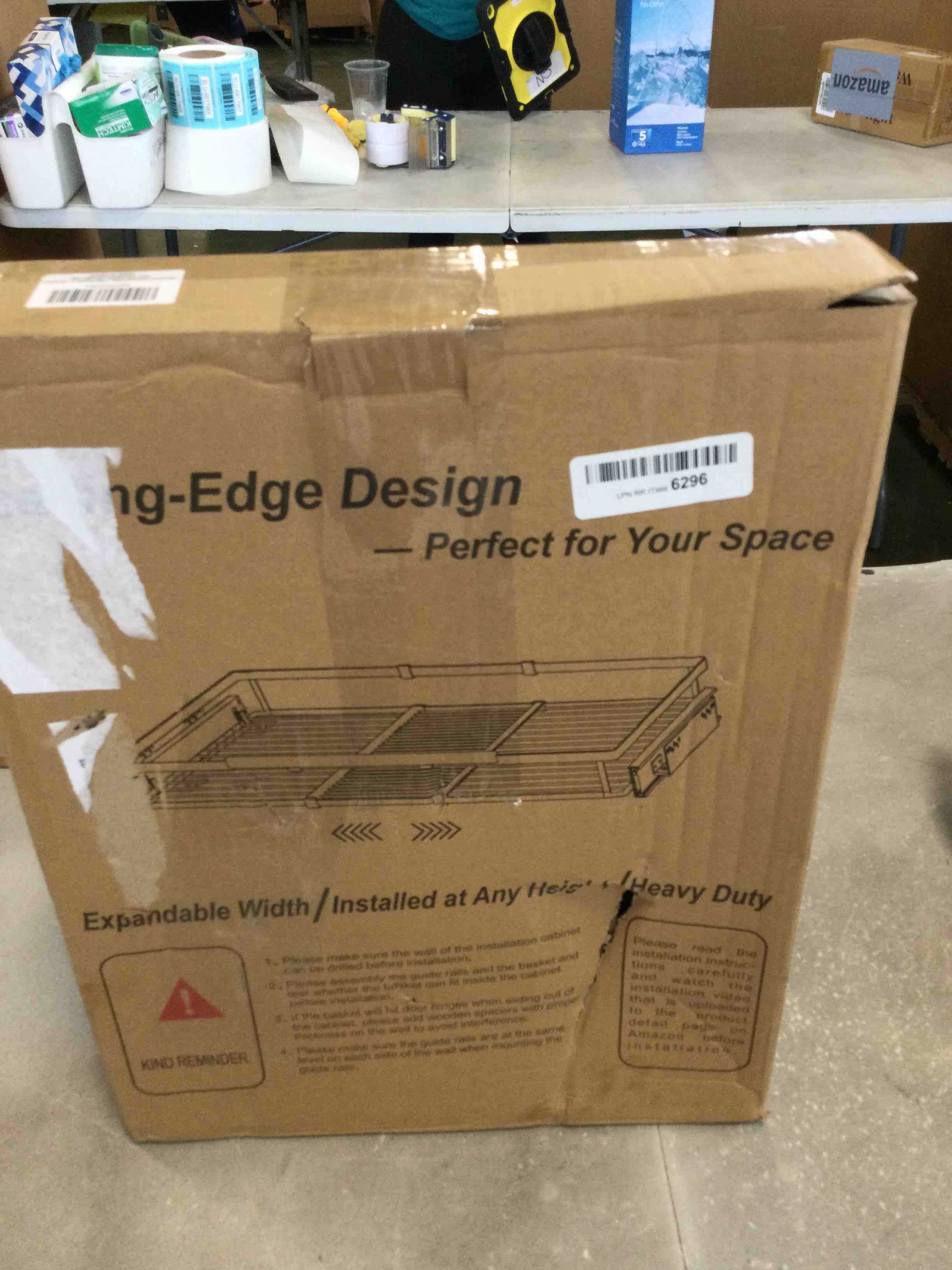 https://s3.amazonaws.com/lotting-images-prod/bidfta/RED6849738_1720542929400.jpeg