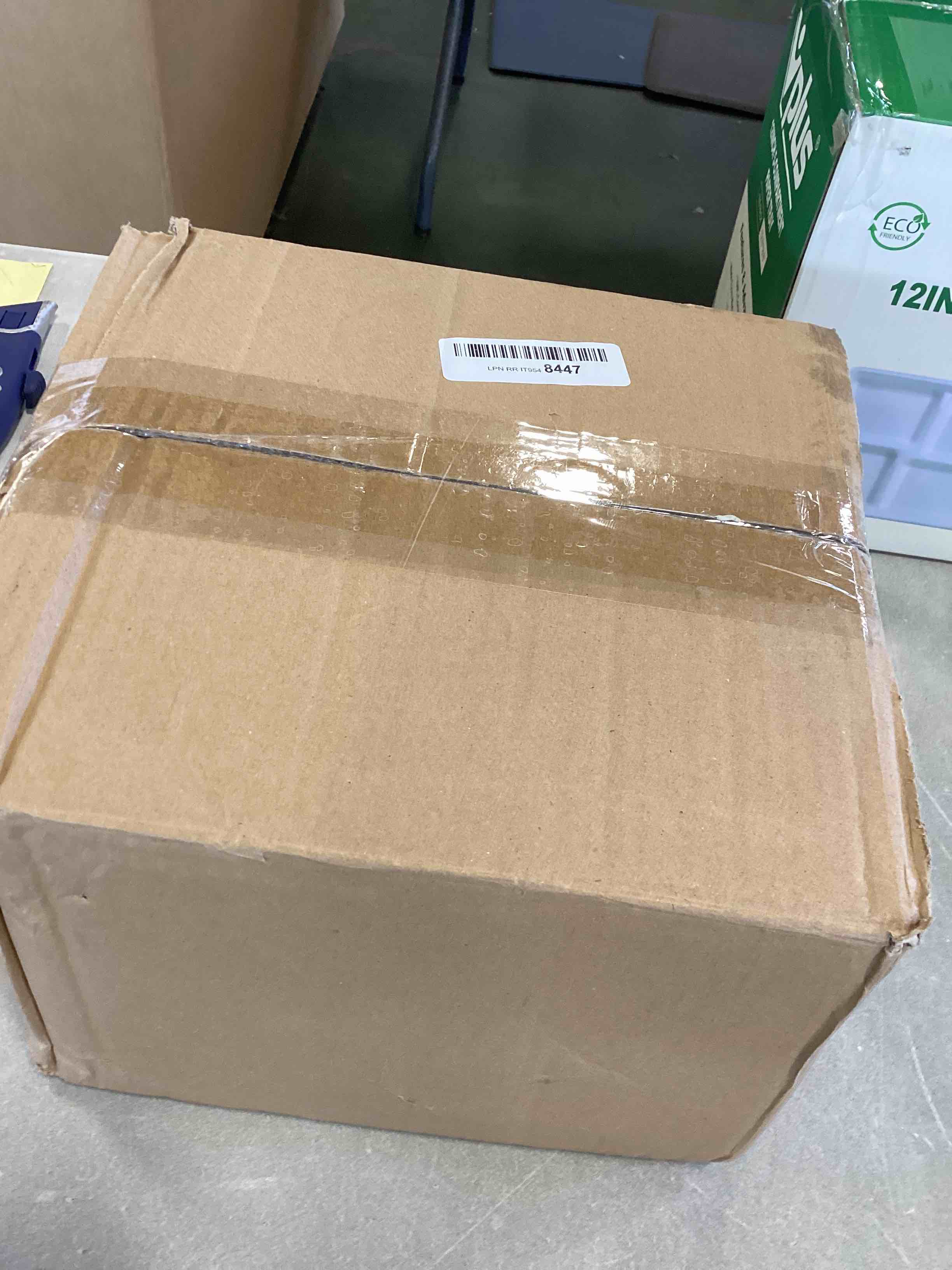 https://s3.amazonaws.com/lotting-images-prod/bidfta/RED6850158_1720710957147.jpeg