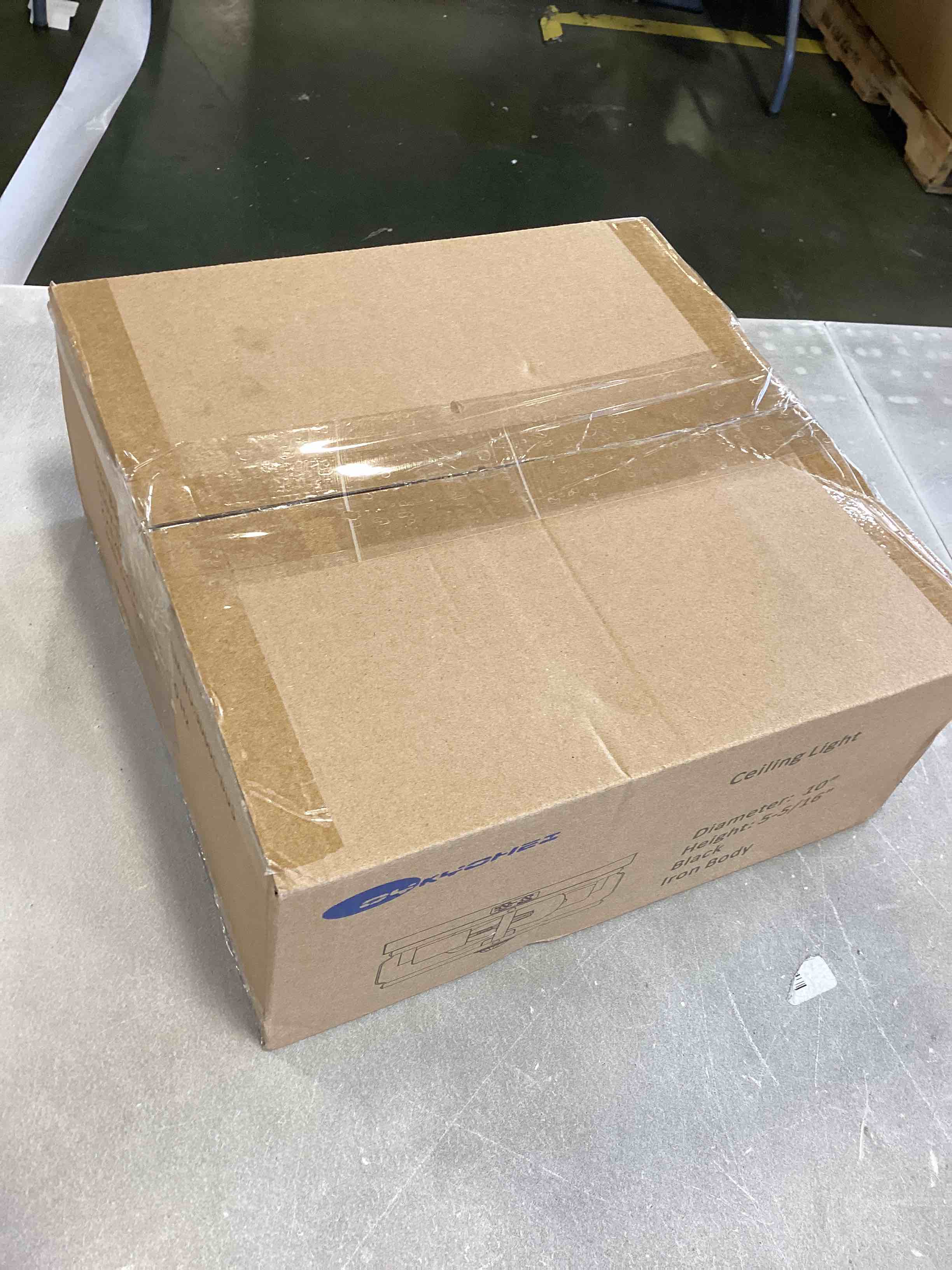 https://s3.amazonaws.com/lotting-images-prod/bidfta/RED6850565_1721070763664.jpeg
