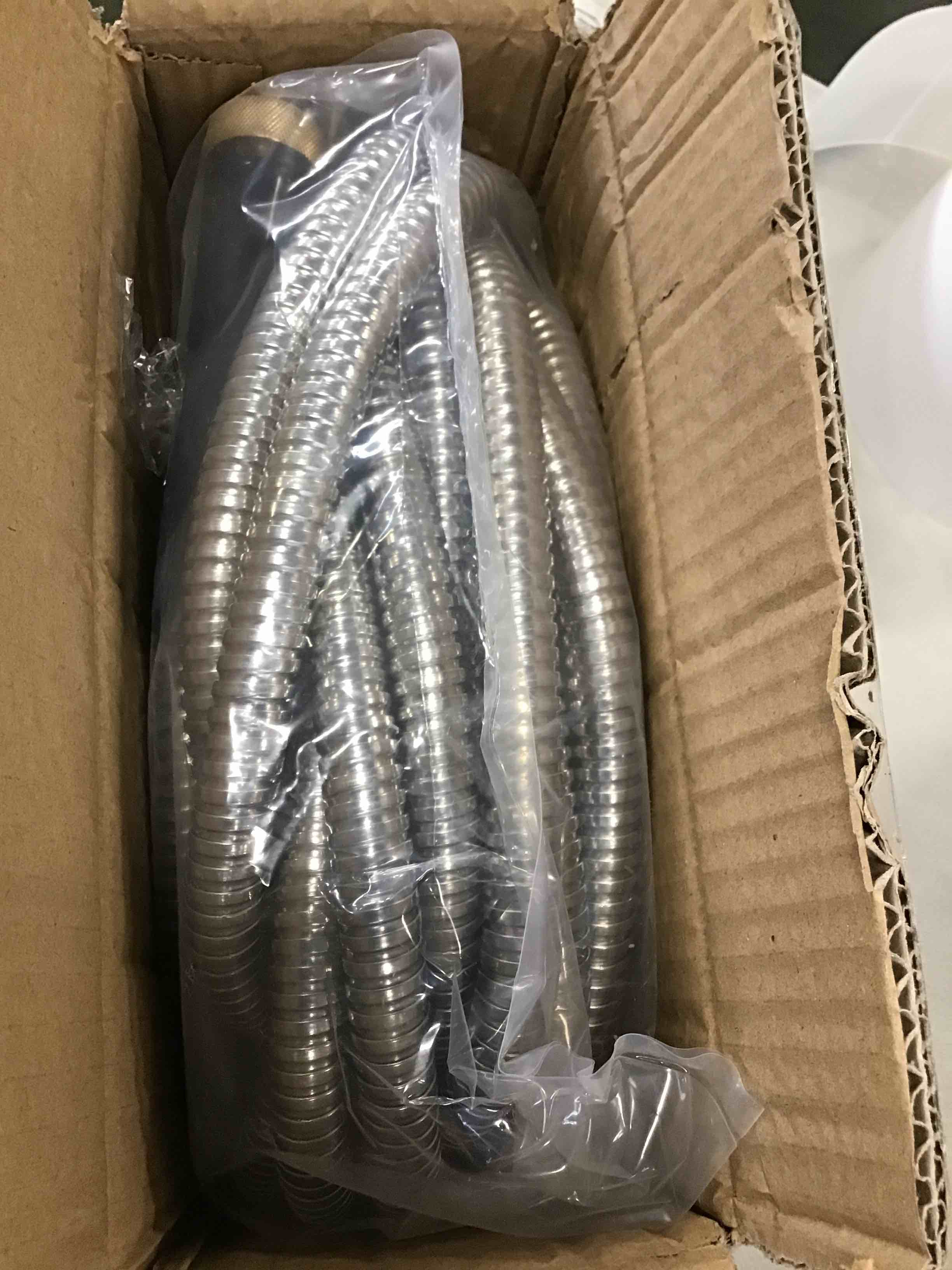 https://s3.amazonaws.com/lotting-images-prod/bidfta/RED6850661_1721136682687.jpeg
