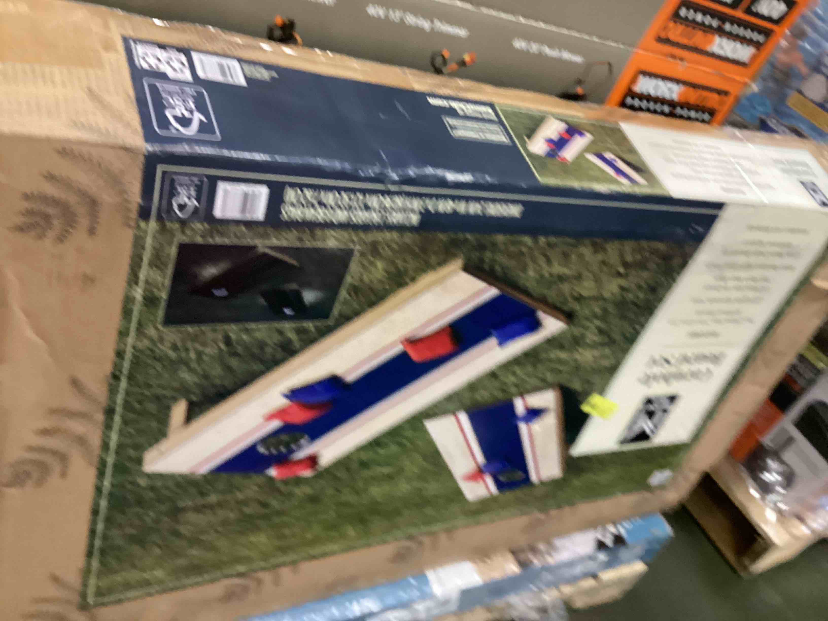https://s3.amazonaws.com/lotting-images-prod/bidfta/RED6851253_1720185179154.jpeg