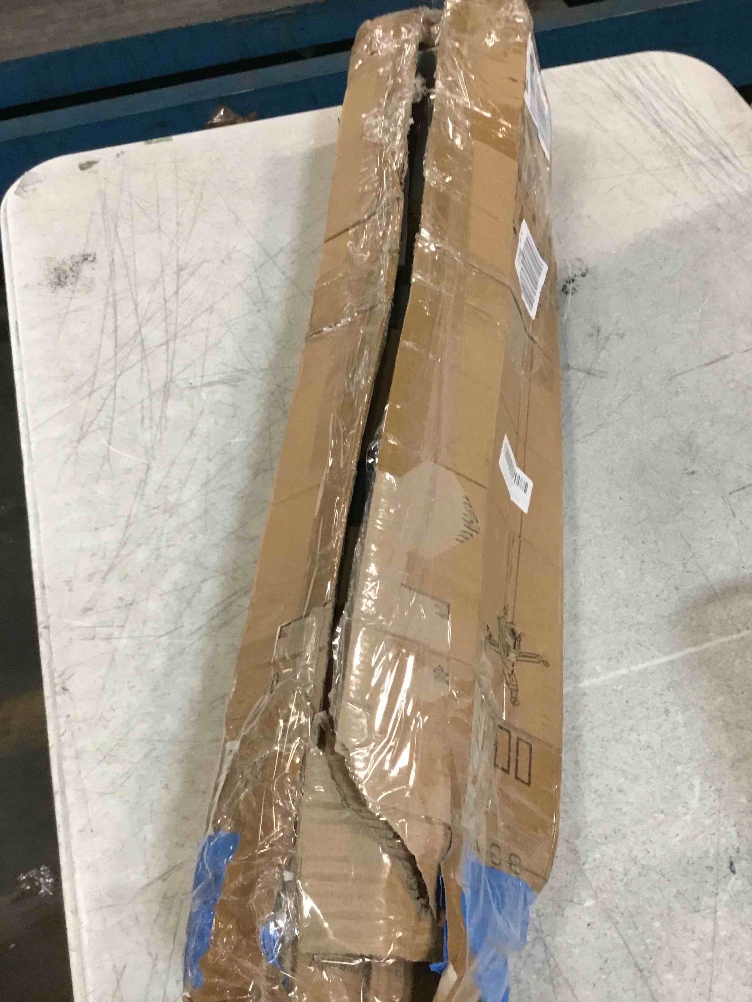 https://s3.amazonaws.com/lotting-images-prod/bidfta/RED6853664_1721139858575.jpeg