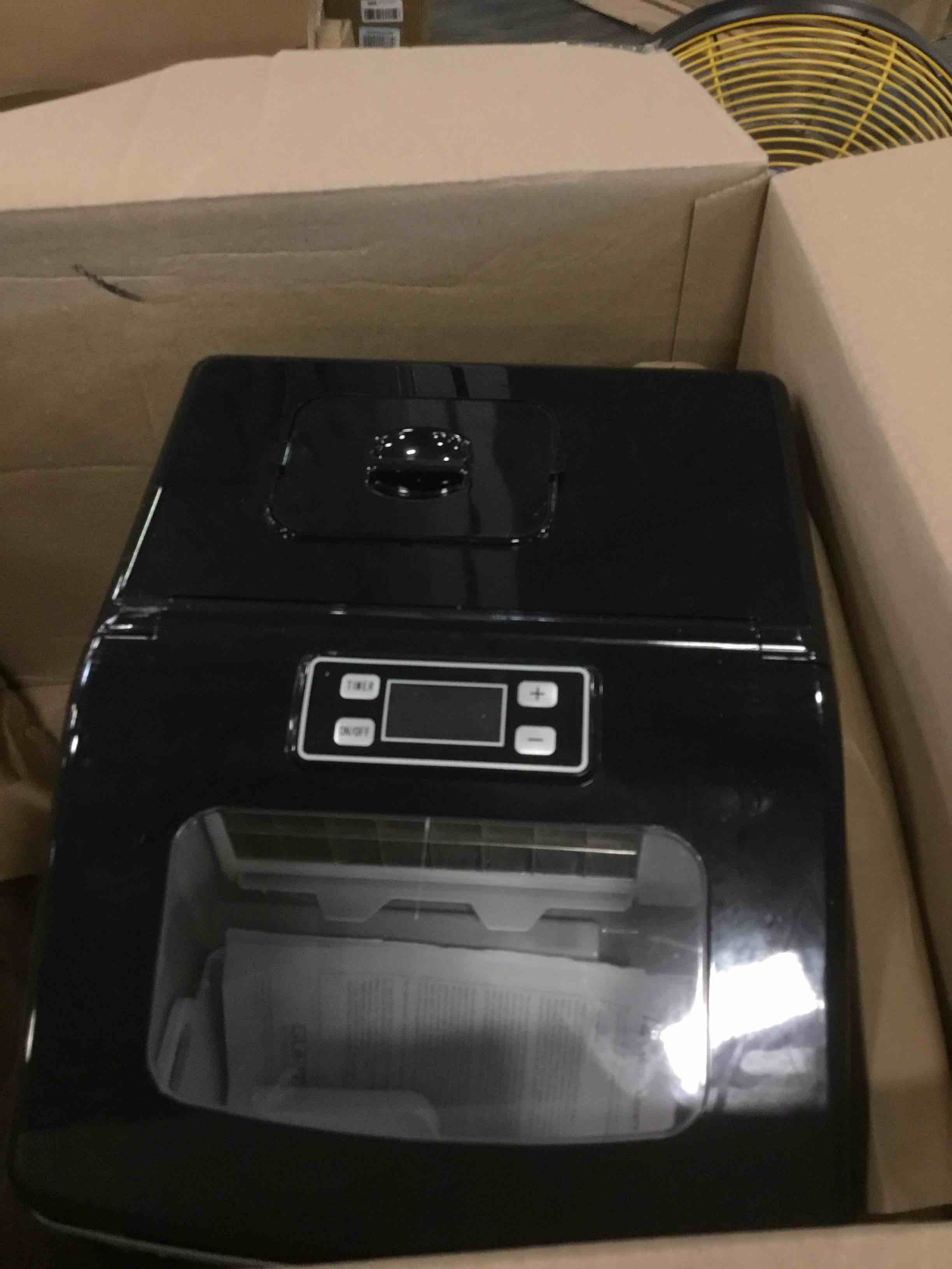 https://s3.amazonaws.com/lotting-images-prod/bidfta/RED6854379_1719848226602.jpeg