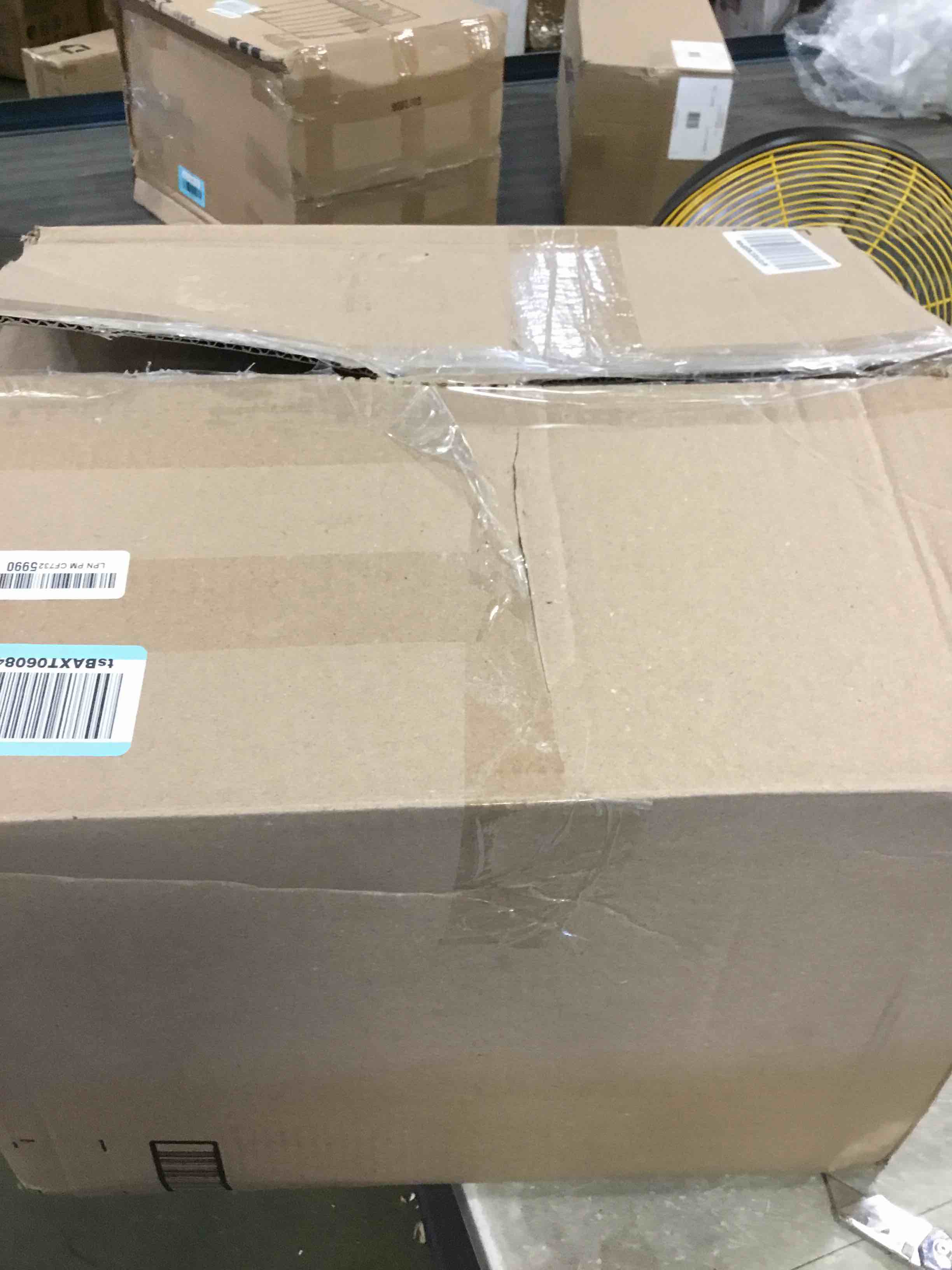 https://s3.amazonaws.com/lotting-images-prod/bidfta/RED6854379_1719848233252.jpeg