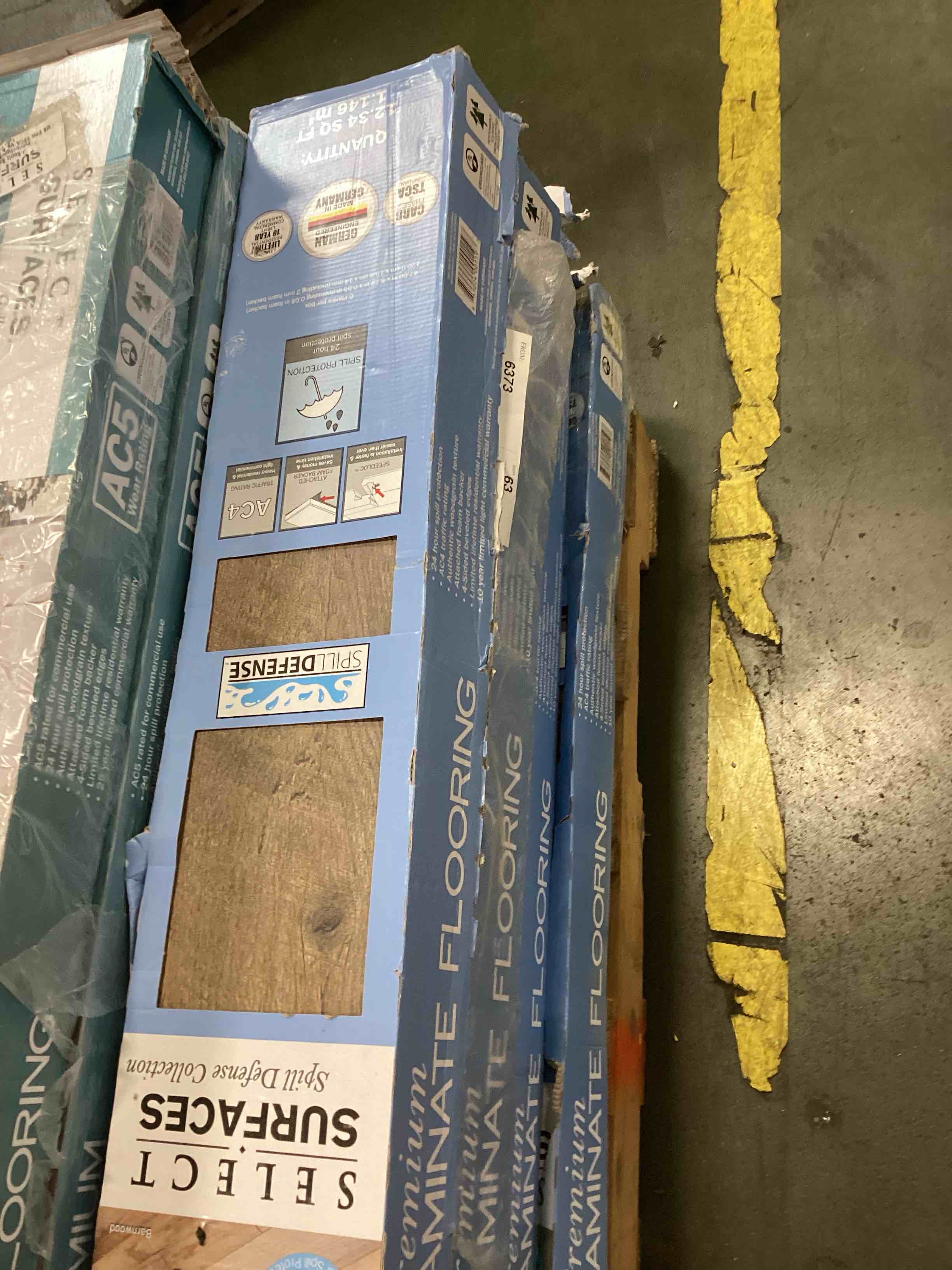https://s3.amazonaws.com/lotting-images-prod/bidfta/RED6855482_1720458839048.jpeg