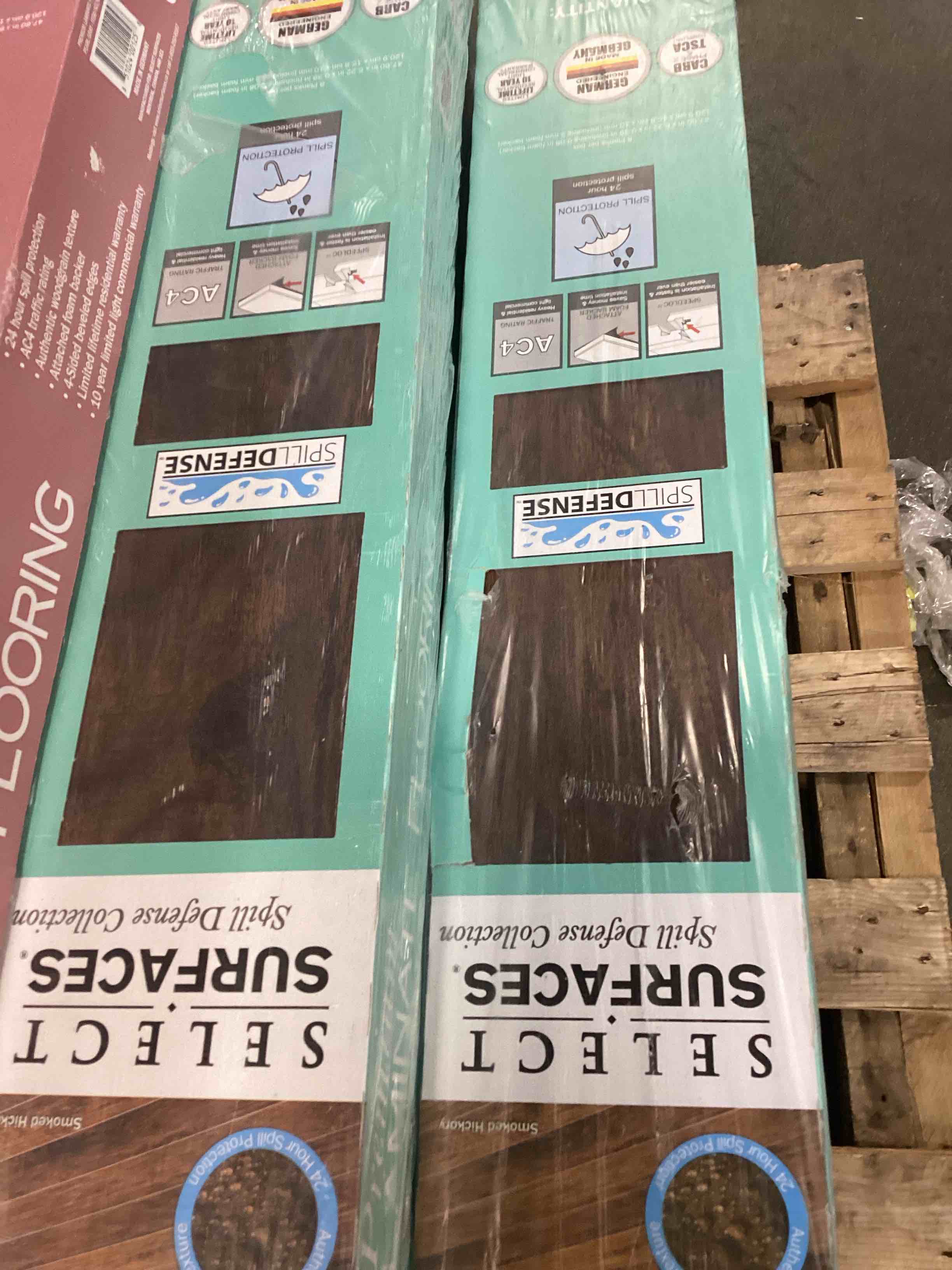 https://s3.amazonaws.com/lotting-images-prod/bidfta/RED6855485_1720459584959.jpeg