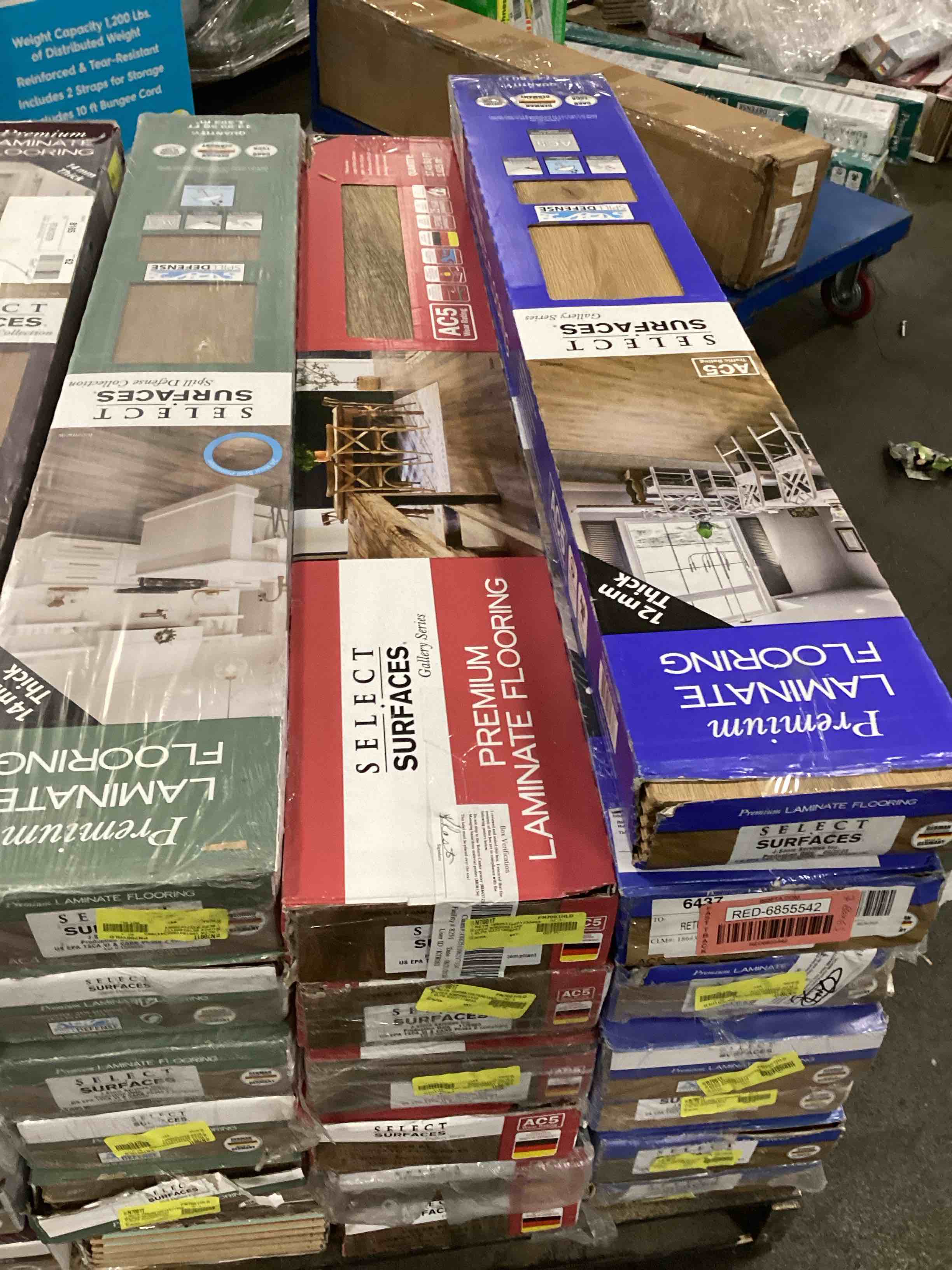 https://s3.amazonaws.com/lotting-images-prod/bidfta/RED6855543_1722456476285.jpeg