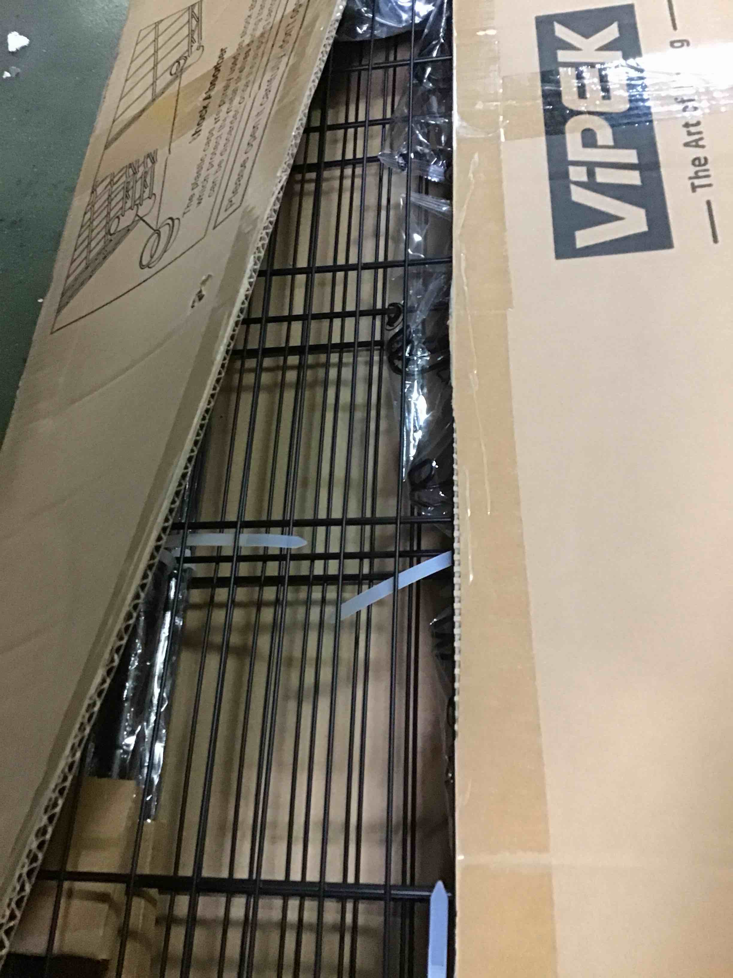 https://s3.amazonaws.com/lotting-images-prod/bidfta/RED6855783_1729188004605.jpeg