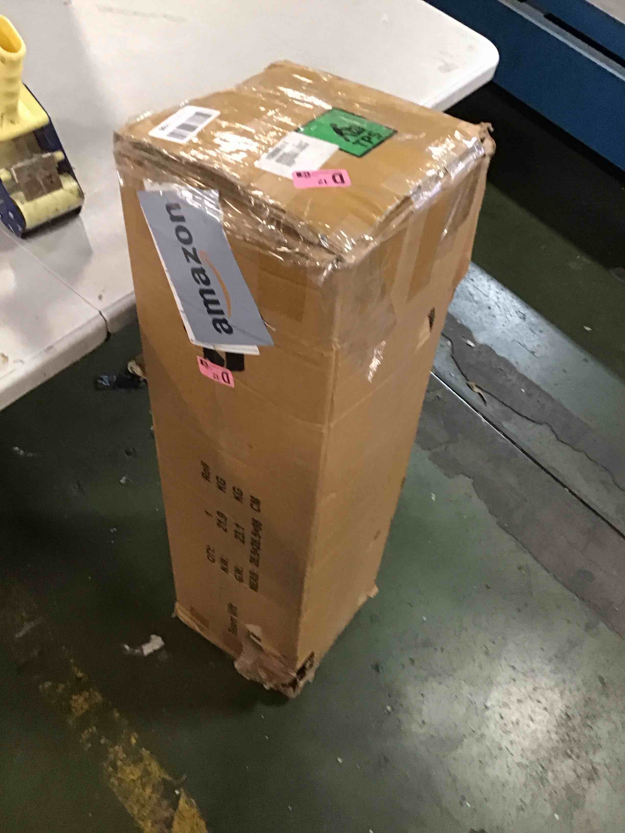 https://s3.amazonaws.com/lotting-images-prod/bidfta/RED6856187_1729628098445.jpeg