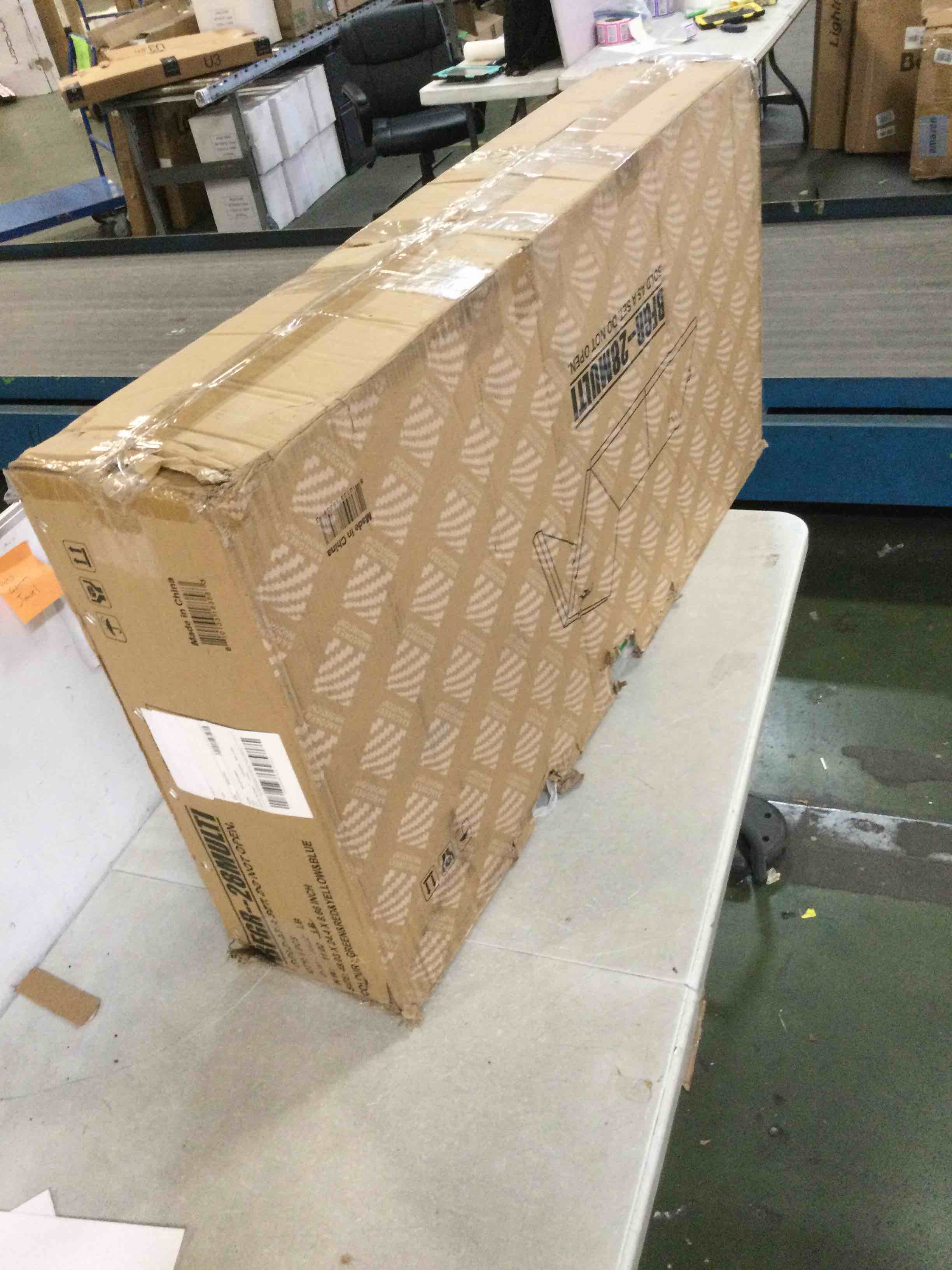 https://s3.amazonaws.com/lotting-images-prod/bidfta/RED6856256_1729699264220.jpeg