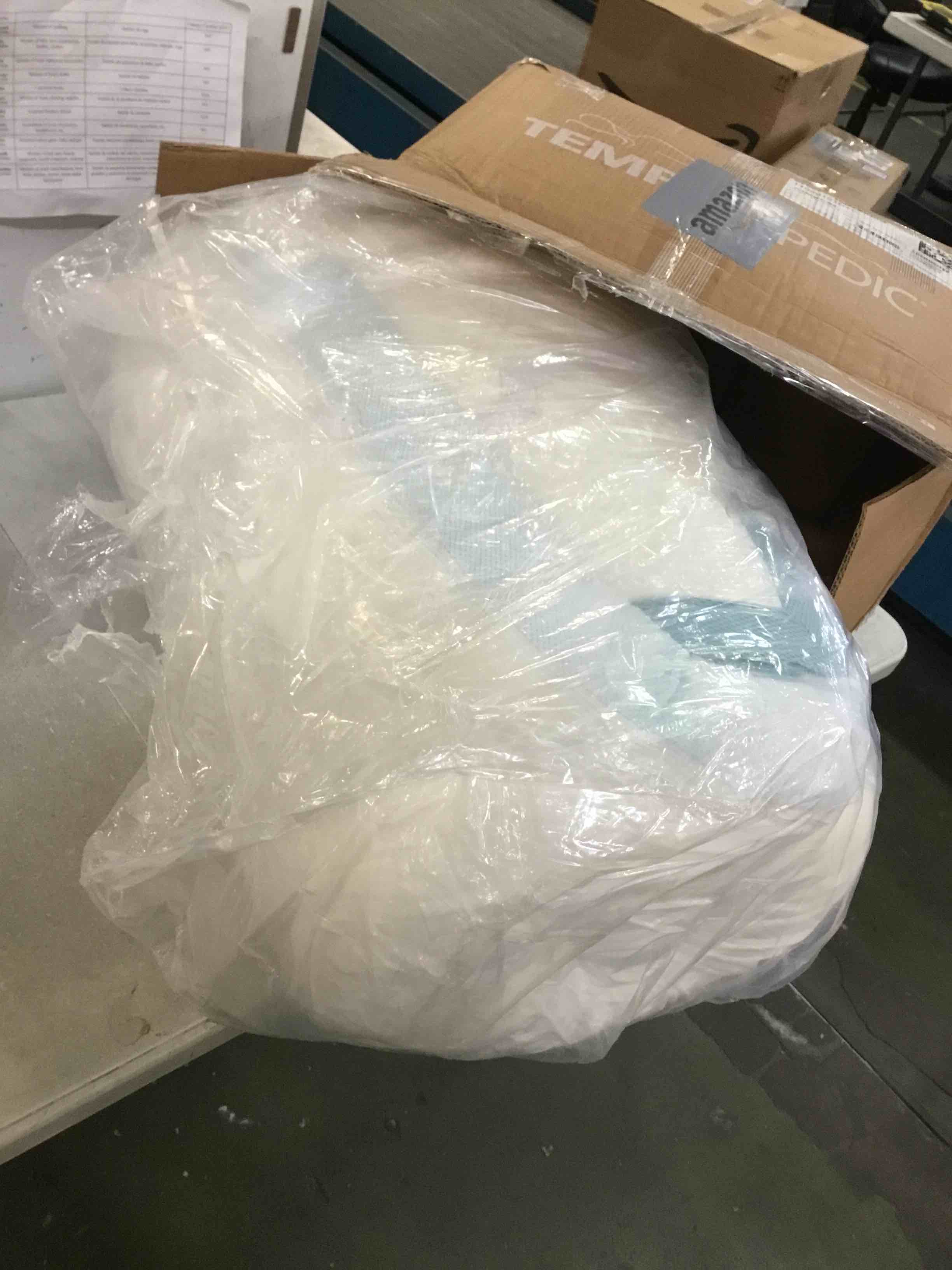 https://s3.amazonaws.com/lotting-images-prod/bidfta/RED6856291_1729706060045.jpeg