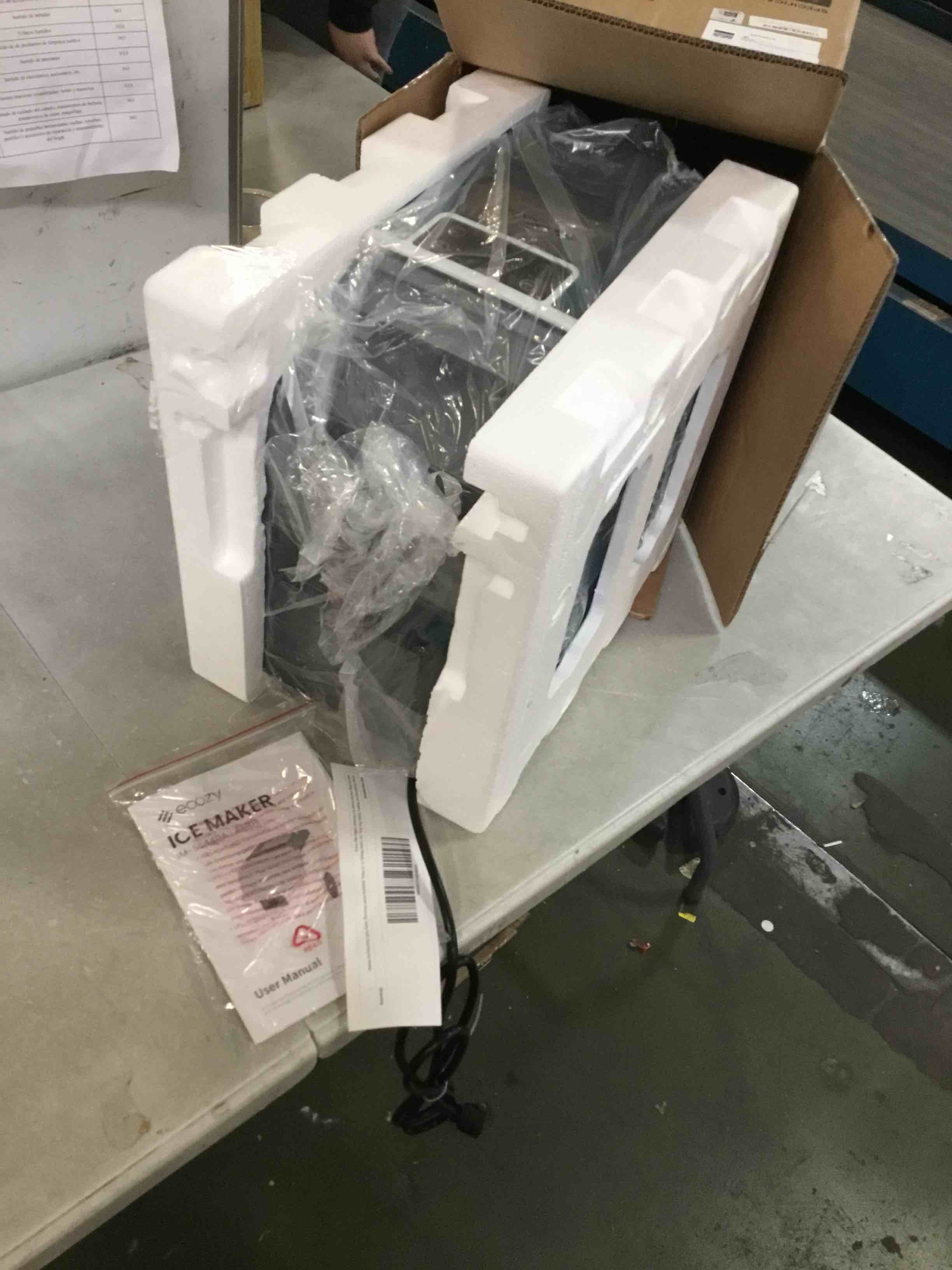 https://s3.amazonaws.com/lotting-images-prod/bidfta/RED6856292_1729706199889.jpeg
