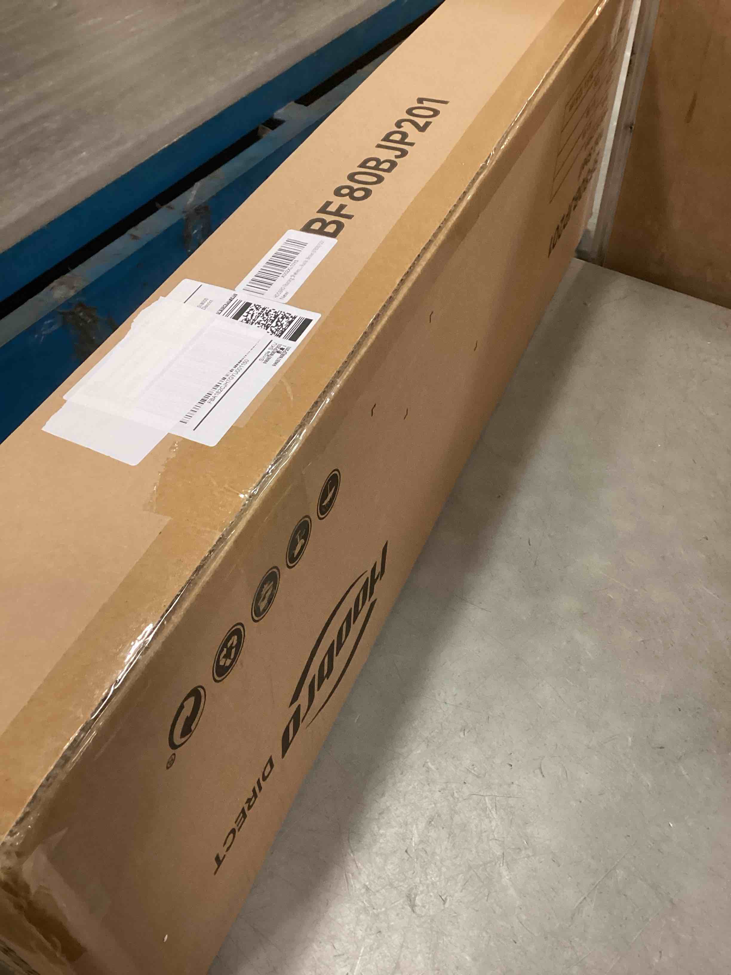 https://s3.amazonaws.com/lotting-images-prod/bidfta/RED6856799_1731675595087.jpeg