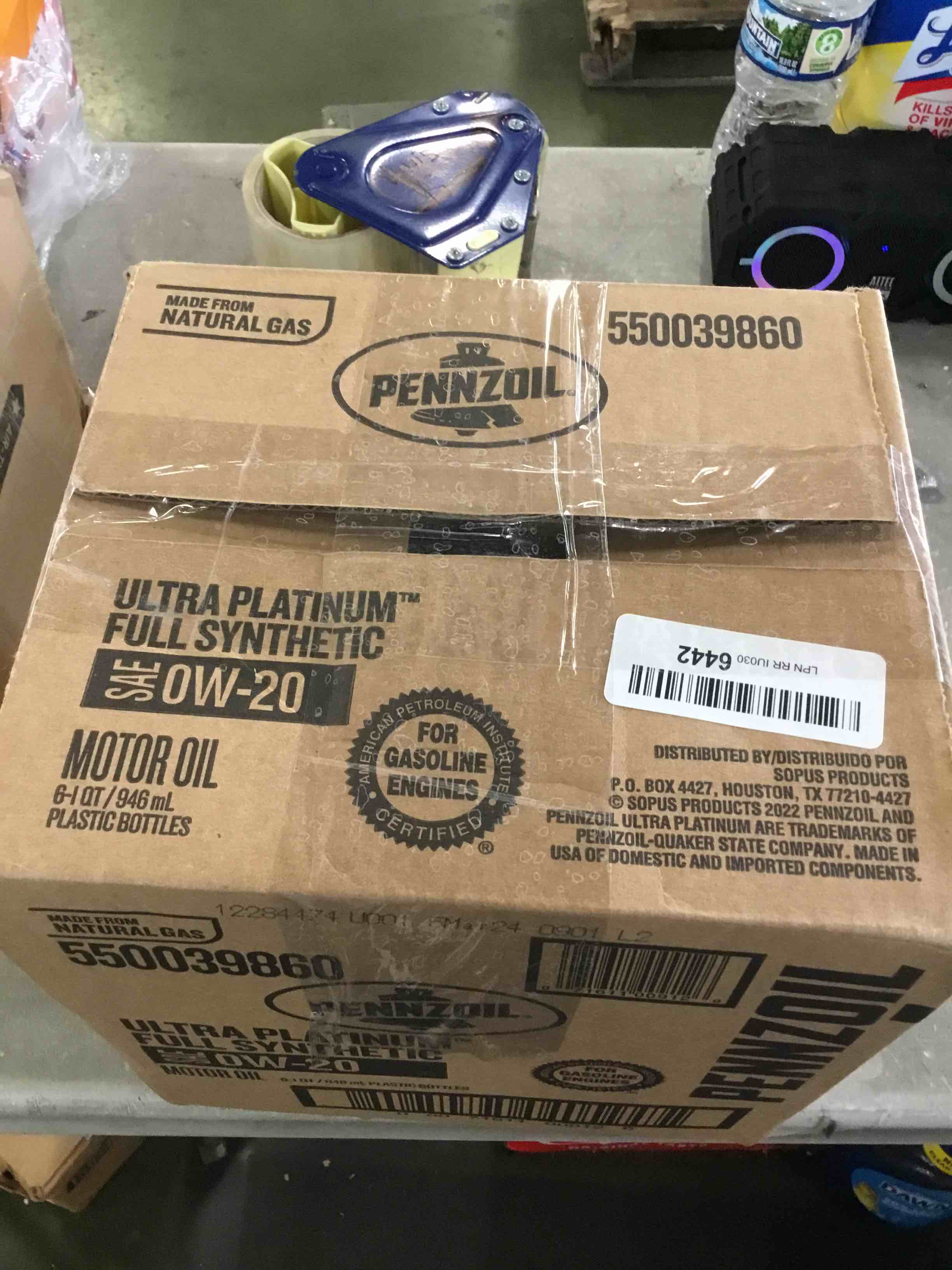 https://s3.amazonaws.com/lotting-images-prod/bidfta/RED6857185_1719943129792.jpeg