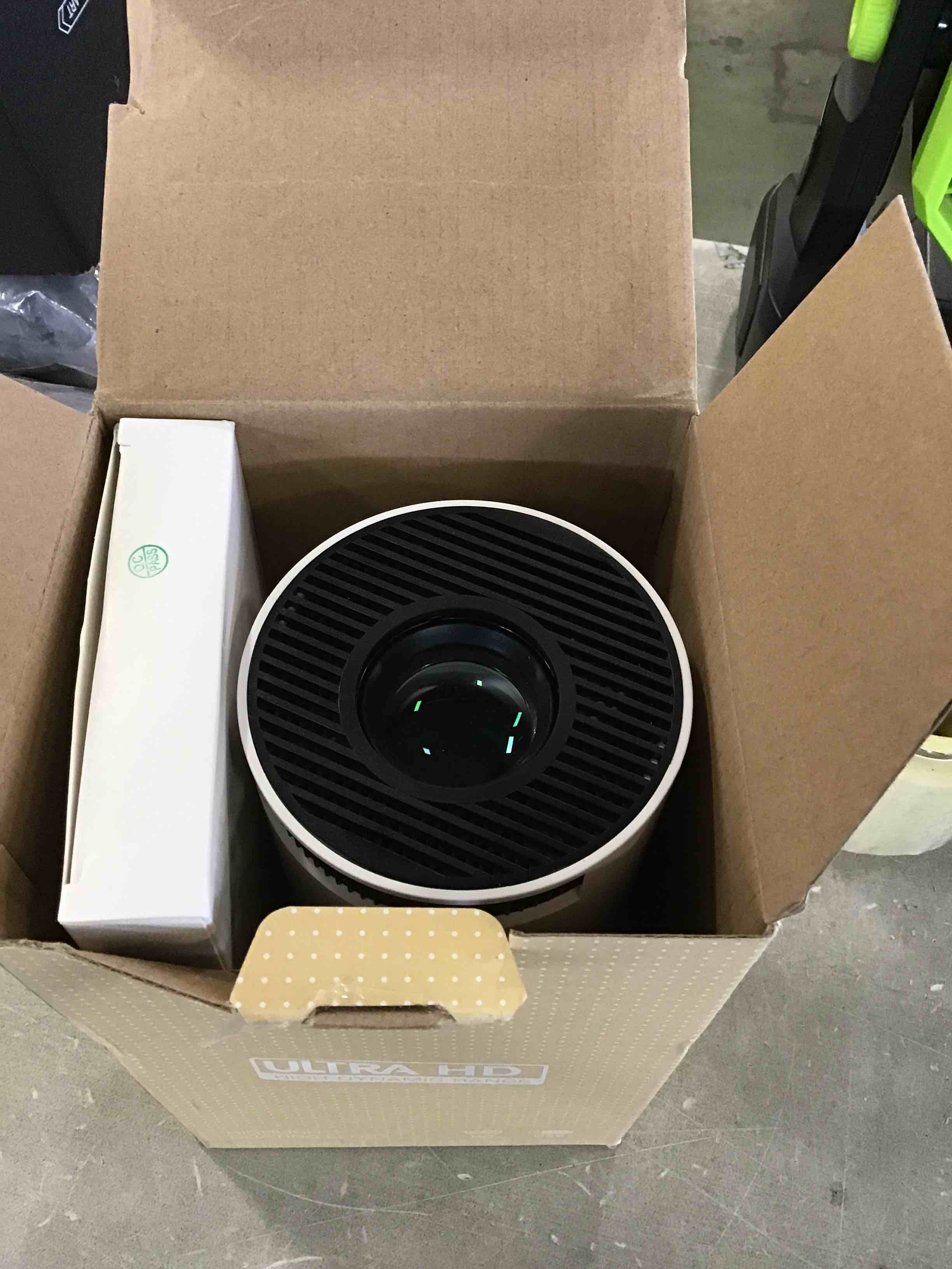 https://s3.amazonaws.com/lotting-images-prod/bidfta/RED6857281_1720019754007.jpeg