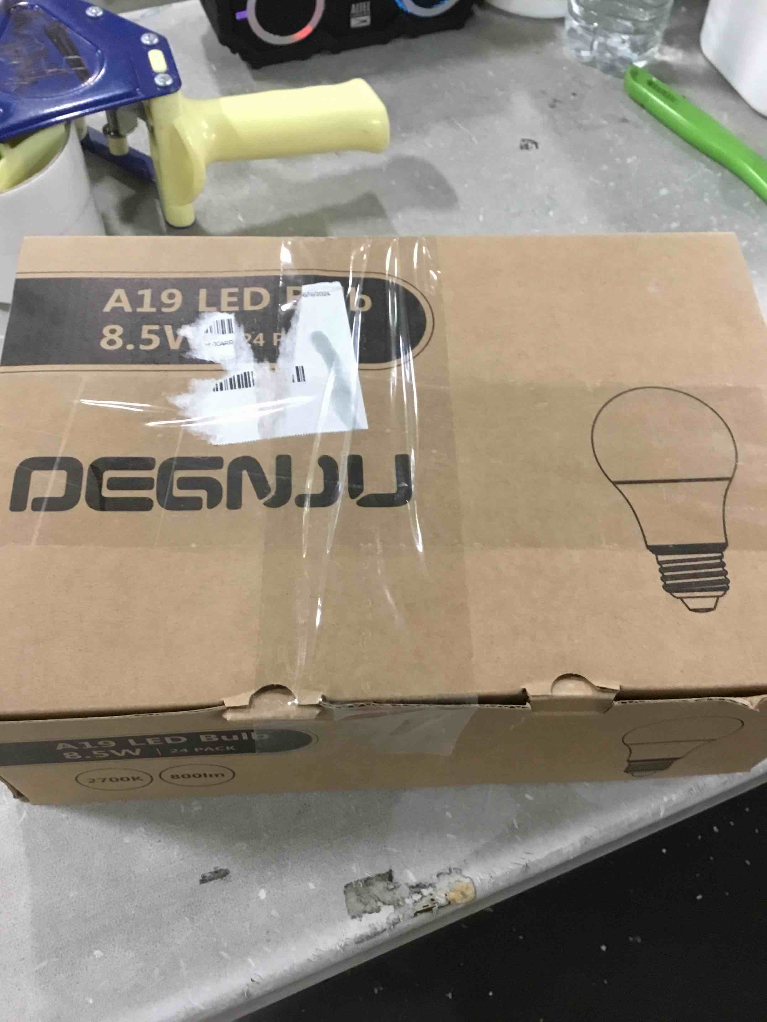 https://s3.amazonaws.com/lotting-images-prod/bidfta/RED6857531_1720192393114.jpeg