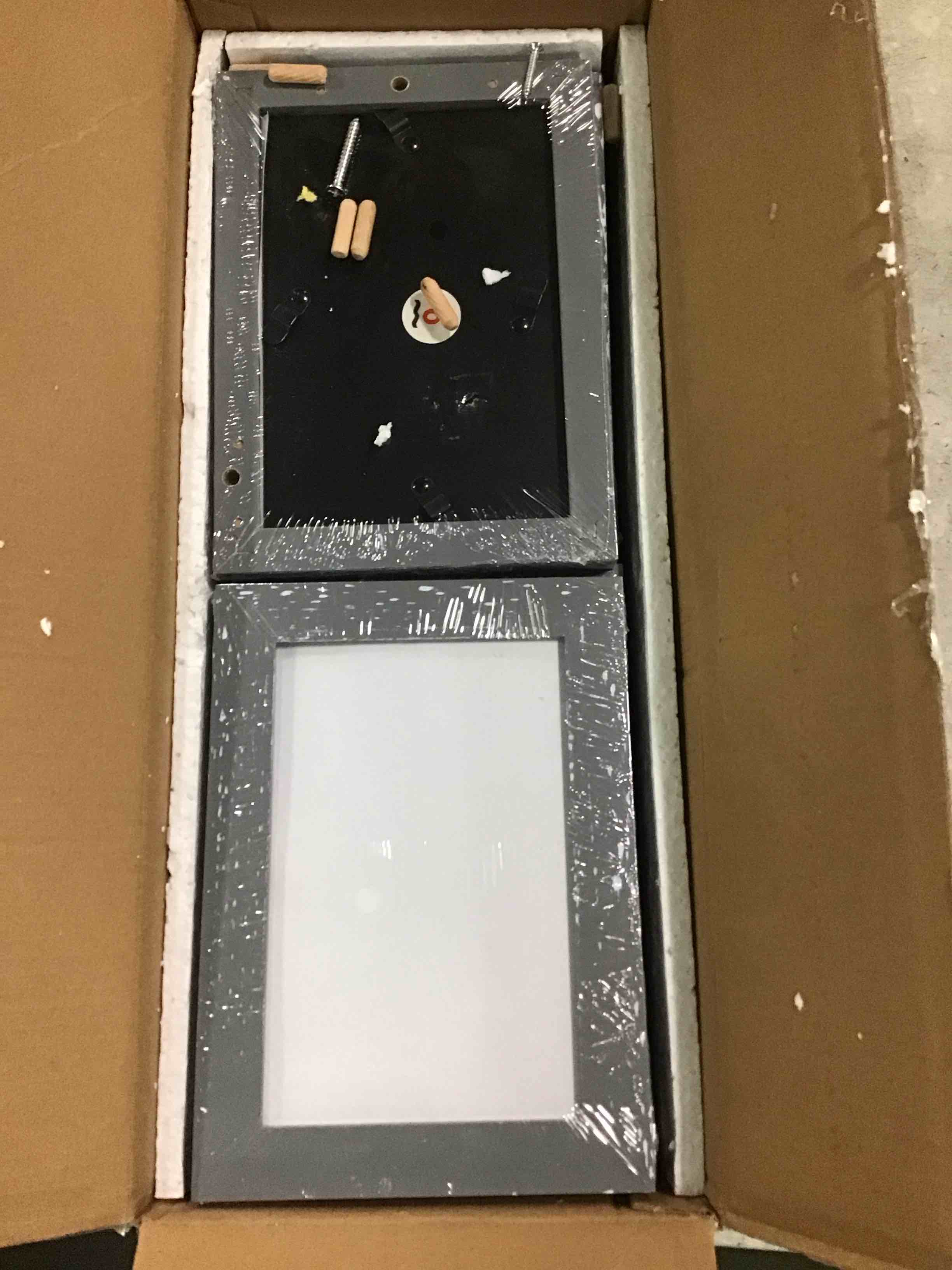 Jerry & Maggie Family Photo Frame 22x17, Family Picture Frames Collage Wall Decor, 9 Opening 4x6 Picture Frames Family, Wall Hanging For 6x4 Photos 8 Pack Ashes, Required Assembly