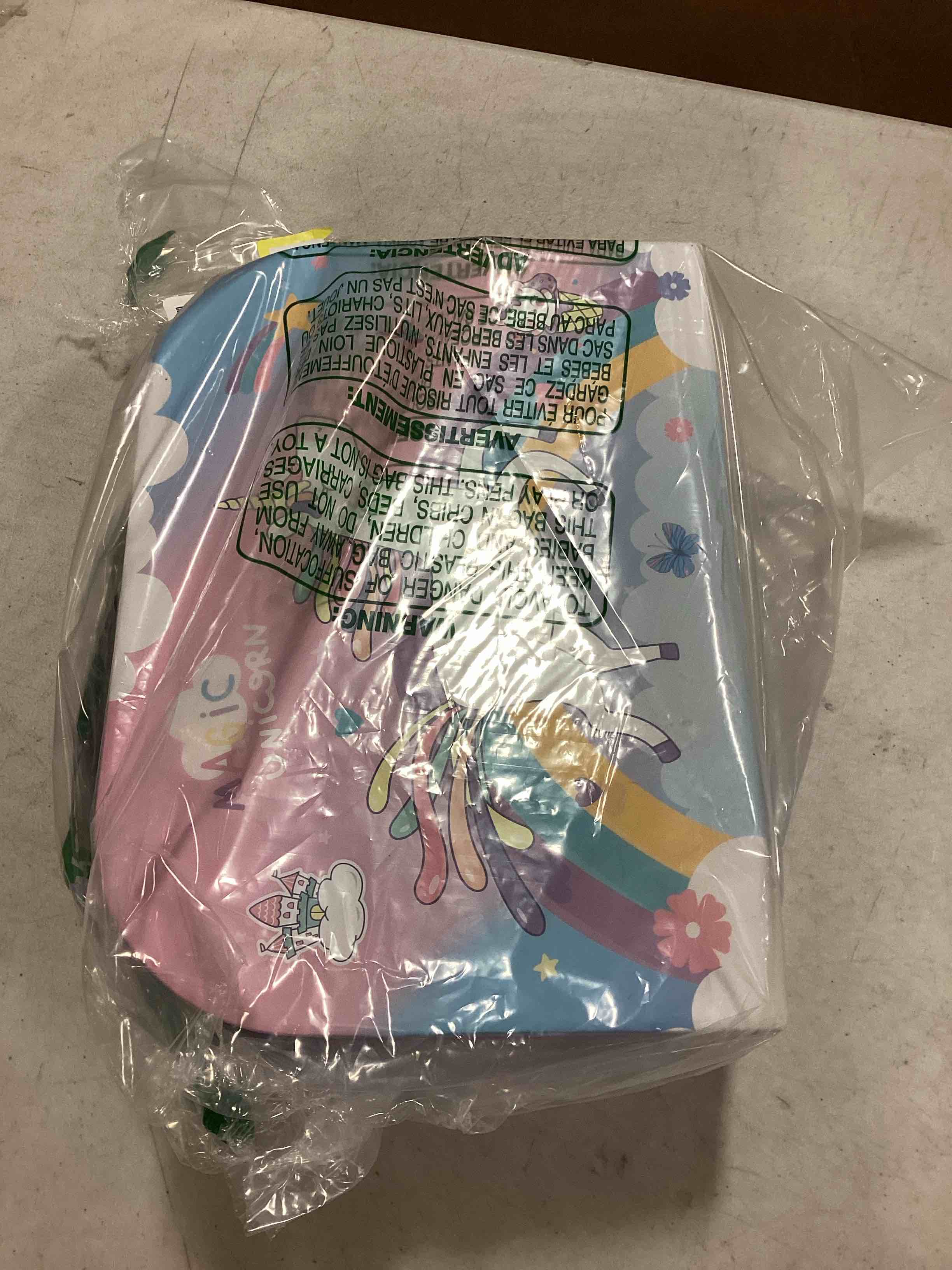 https://s3.amazonaws.com/lotting-images-prod/bidfta/RED6861590_1720194959350.jpeg
