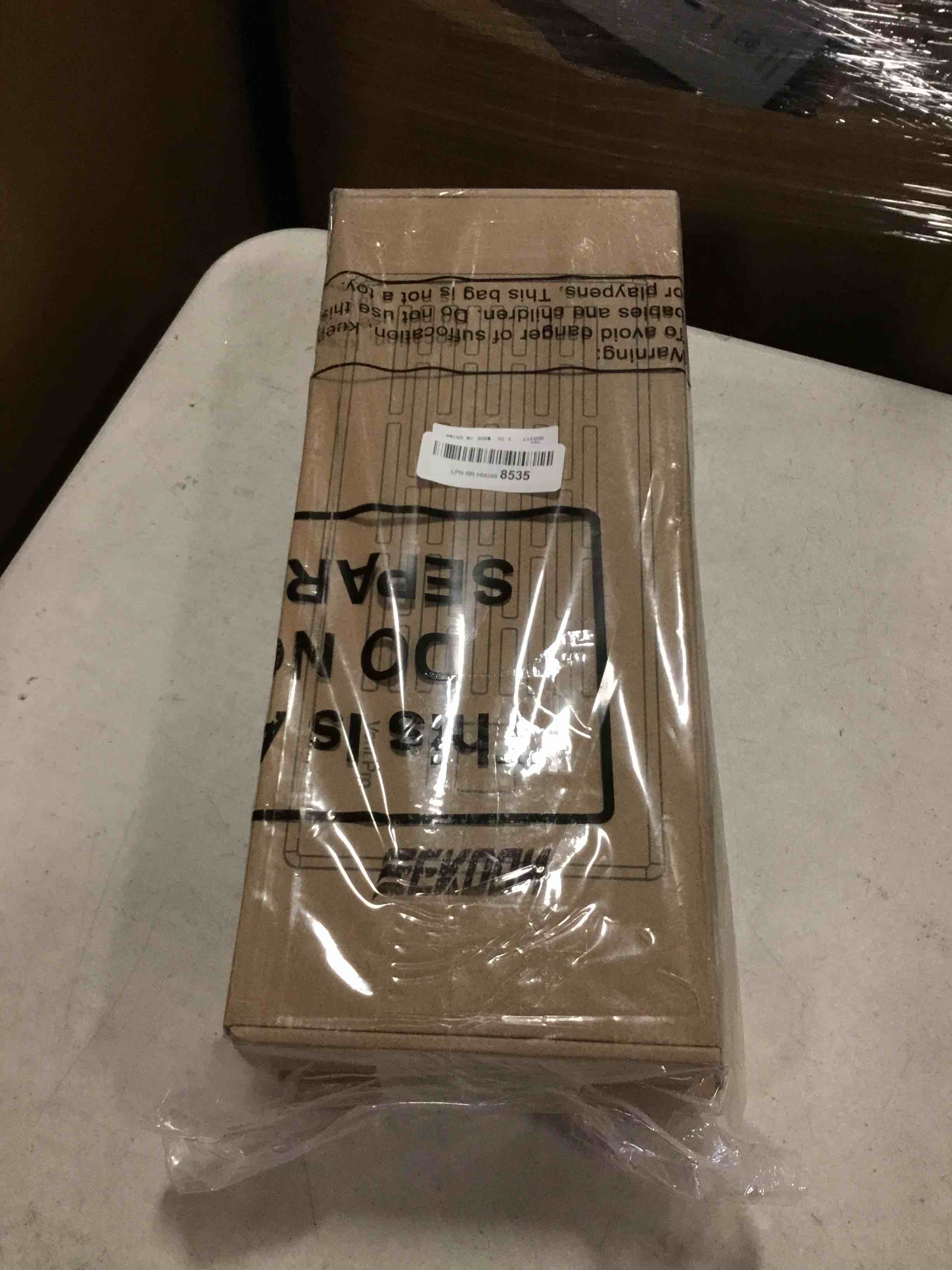 https://s3.amazonaws.com/lotting-images-prod/bidfta/RED6861933_1720458521737.jpeg