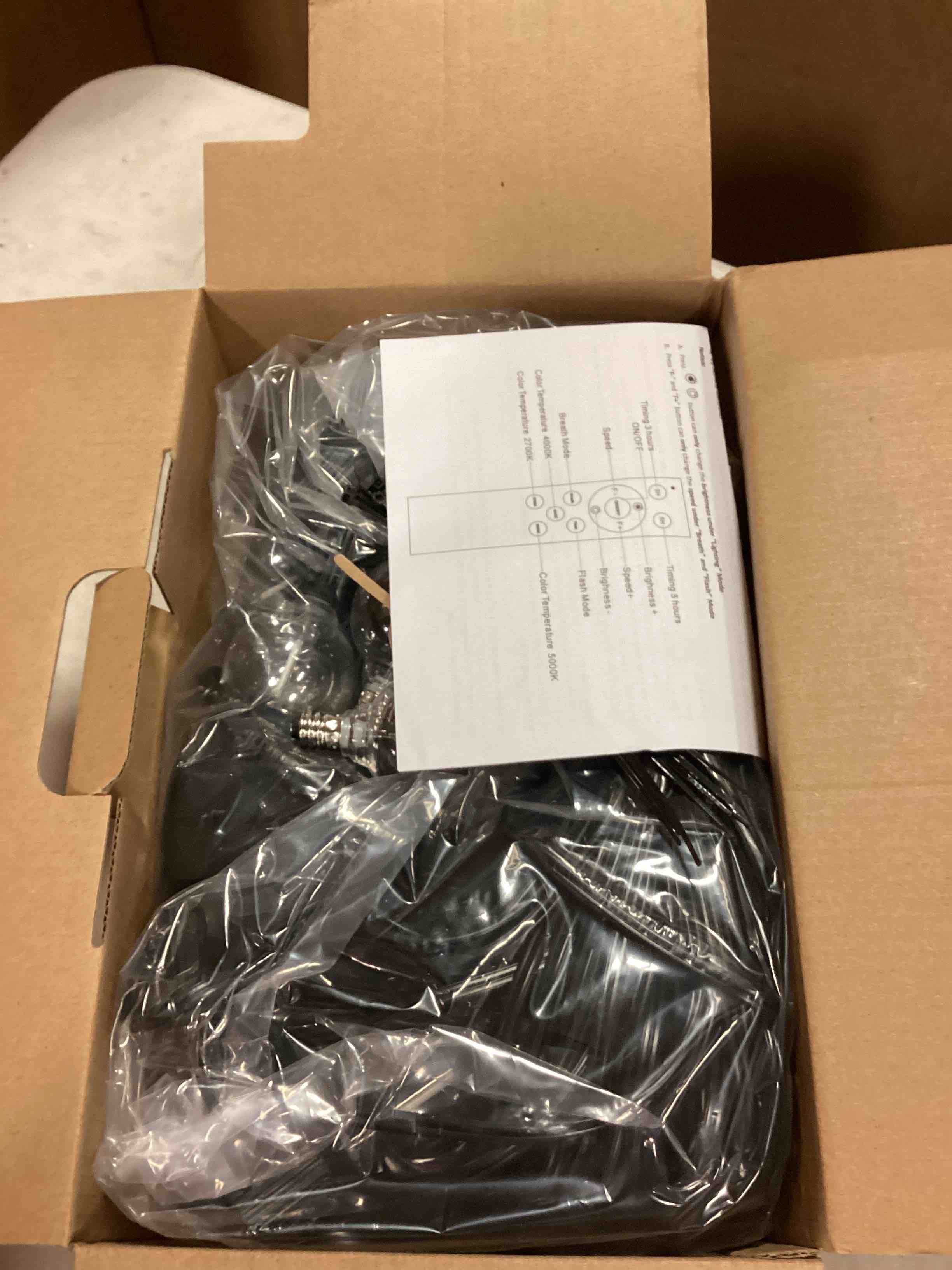 https://s3.amazonaws.com/lotting-images-prod/bidfta/RED6862105_1720530871791.jpeg