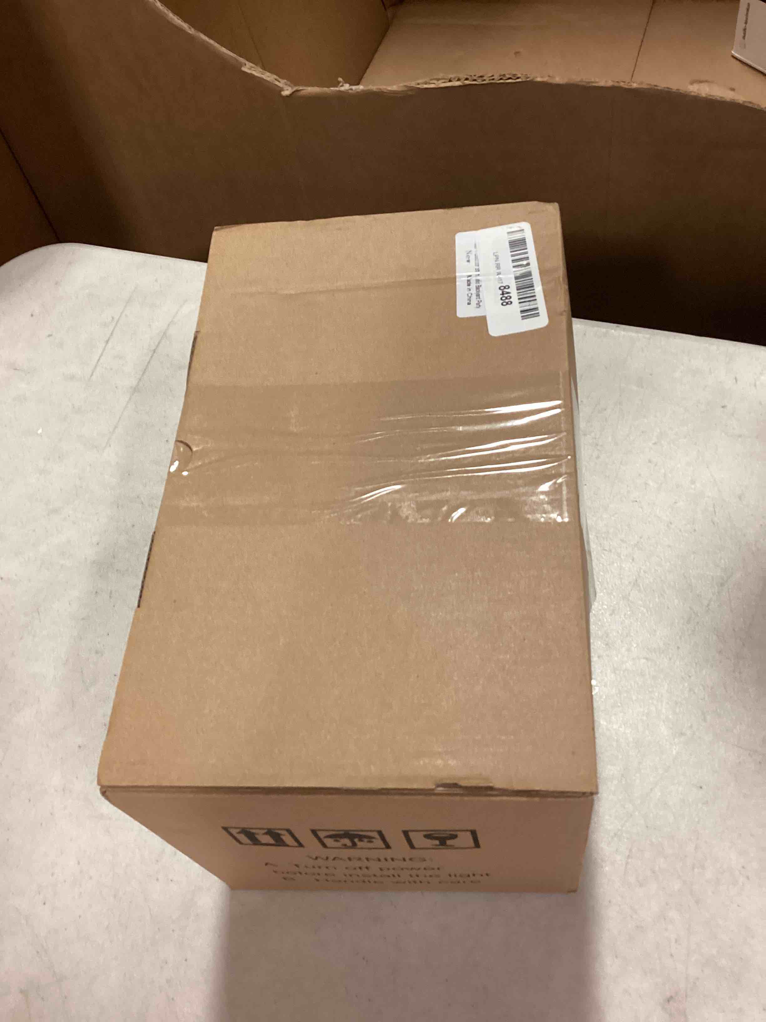 https://s3.amazonaws.com/lotting-images-prod/bidfta/RED6862105_1720530890271.jpeg