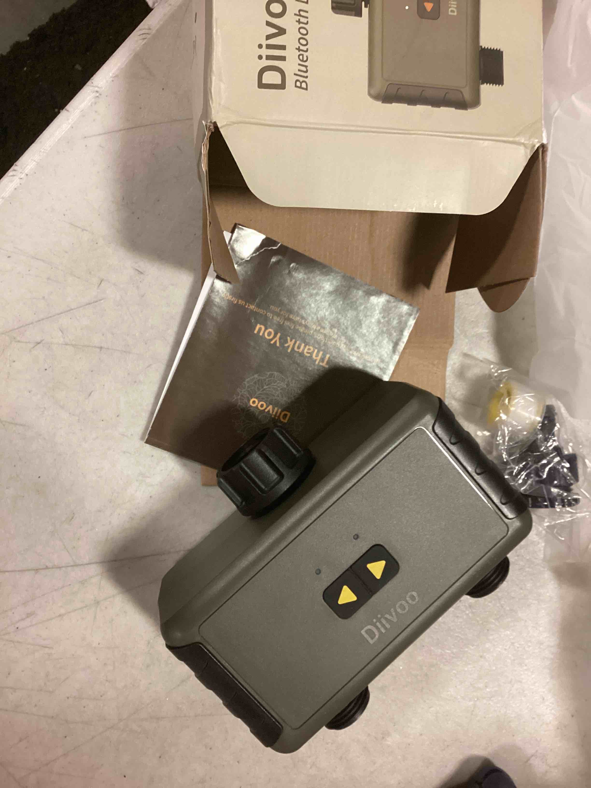 https://s3.amazonaws.com/lotting-images-prod/bidfta/RED6862380_1720577657299.jpeg