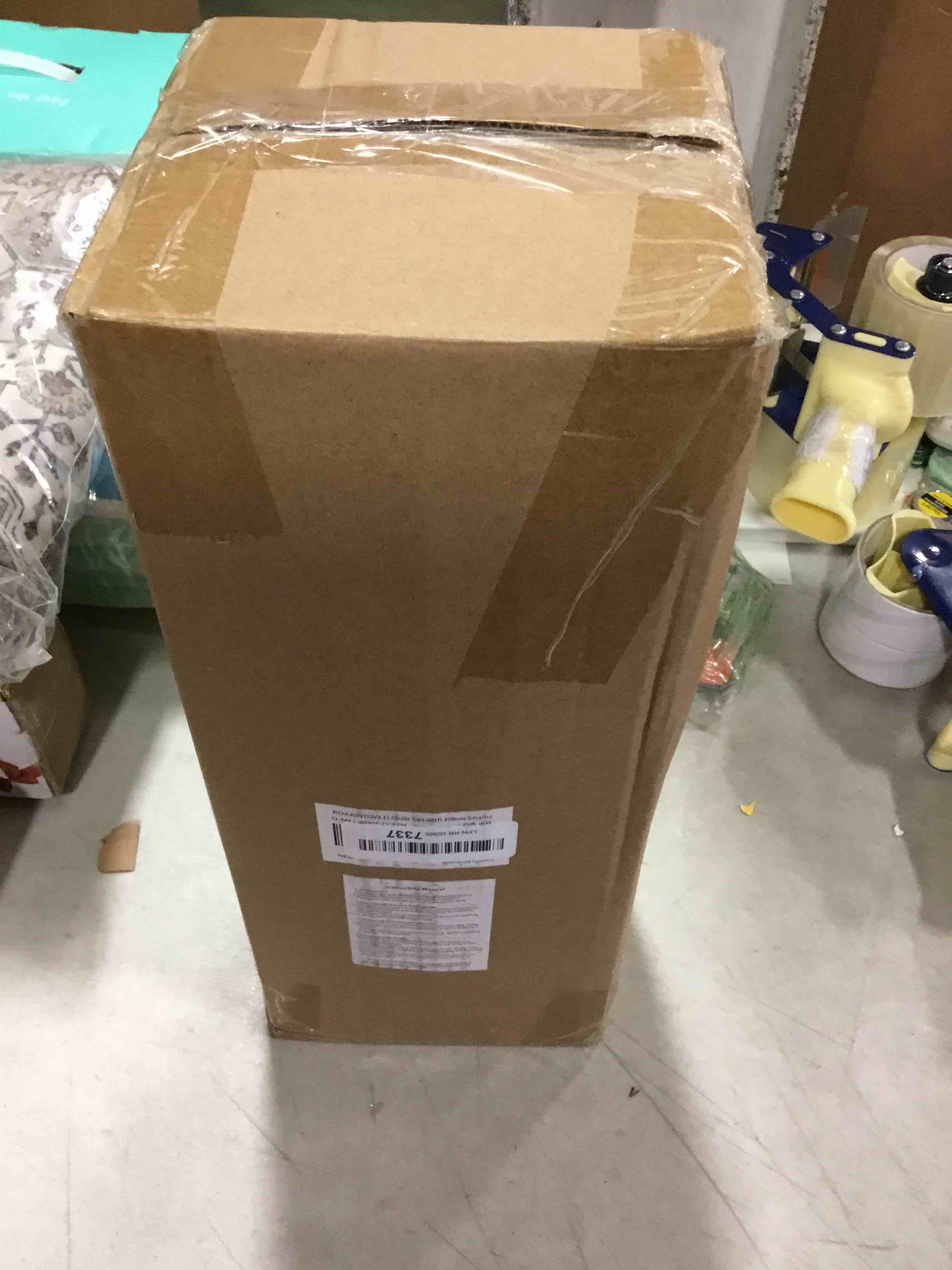 https://s3.amazonaws.com/lotting-images-prod/bidfta/RED6862815_1720648439194.jpeg