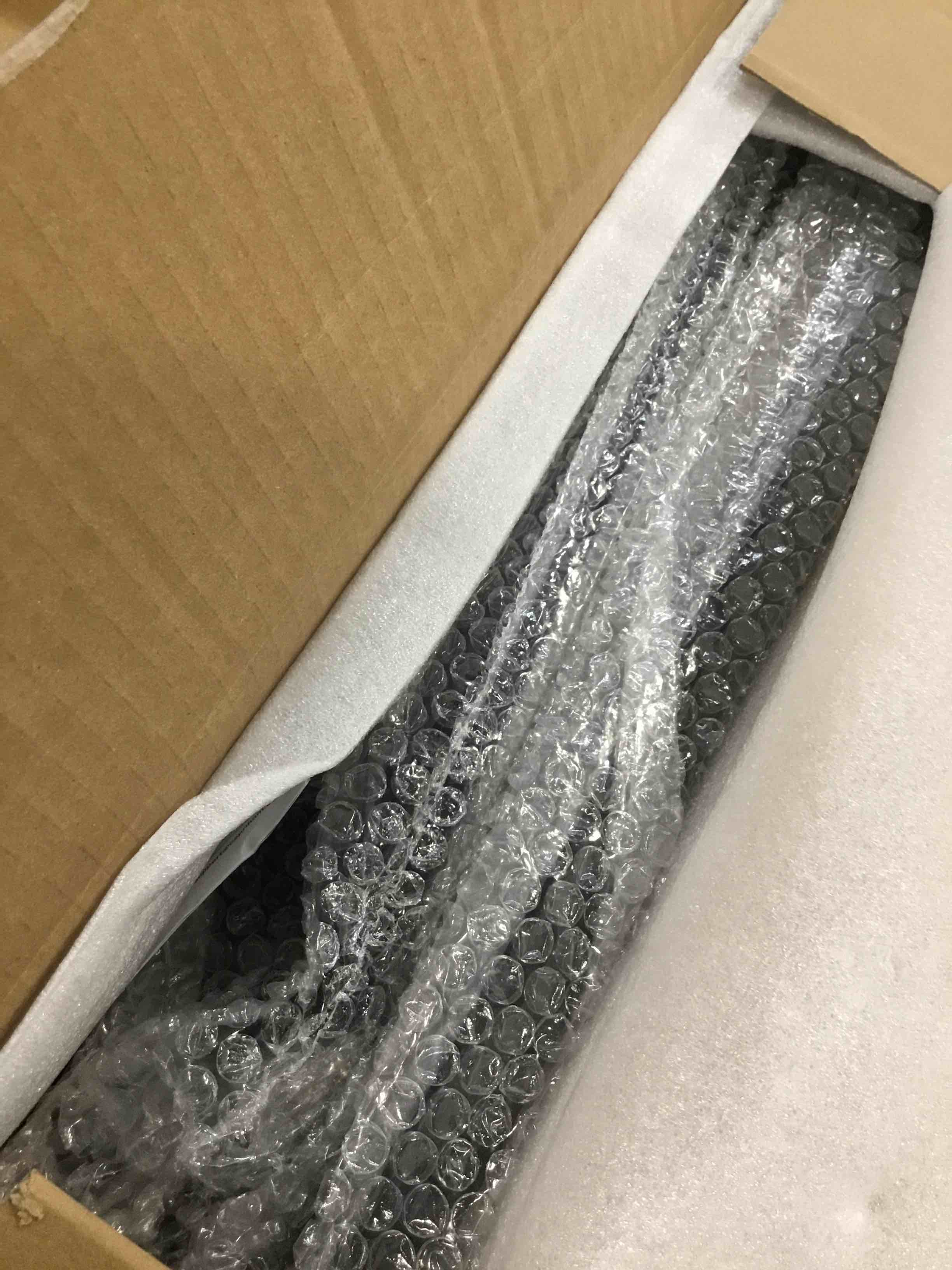 https://s3.amazonaws.com/lotting-images-prod/bidfta/RED6863286_1720446052388.jpeg