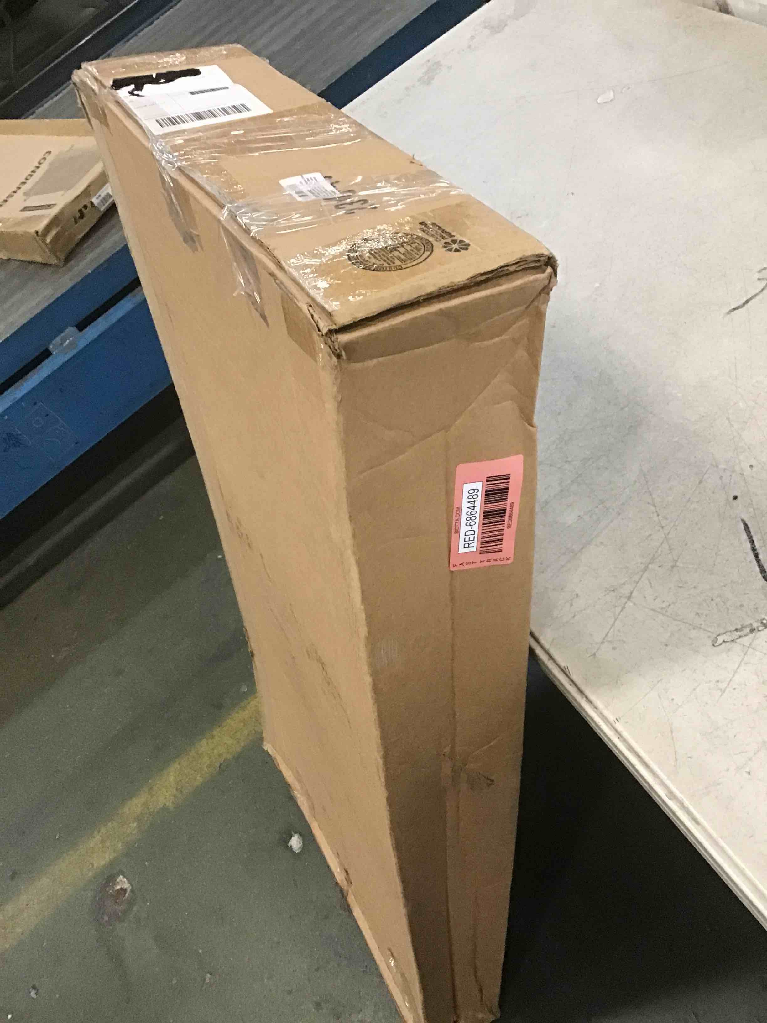 https://s3.amazonaws.com/lotting-images-prod/bidfta/RED6864489_1720439101479.jpeg