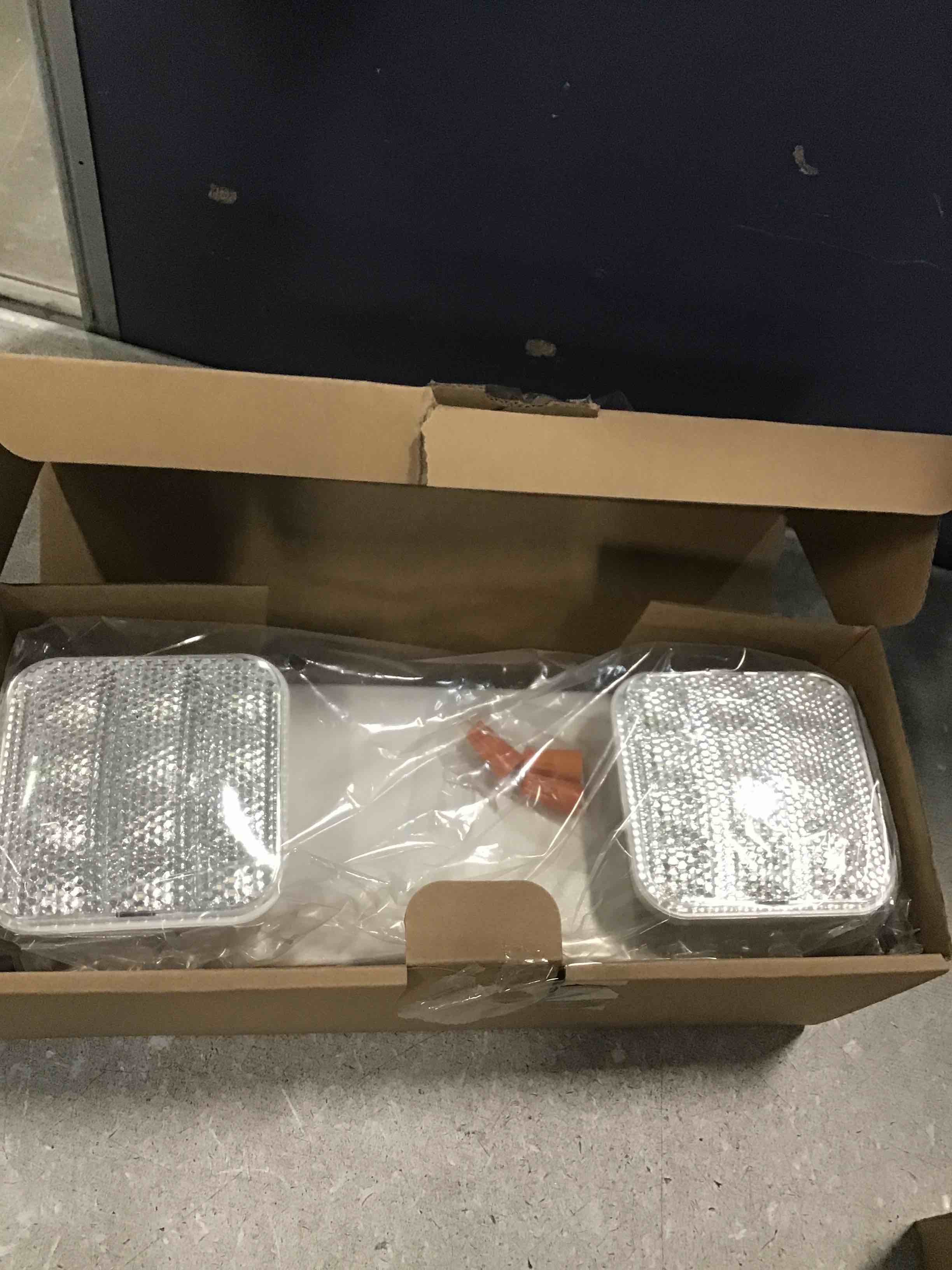https://s3.amazonaws.com/lotting-images-prod/bidfta/RED6865509_1720704926971.jpeg