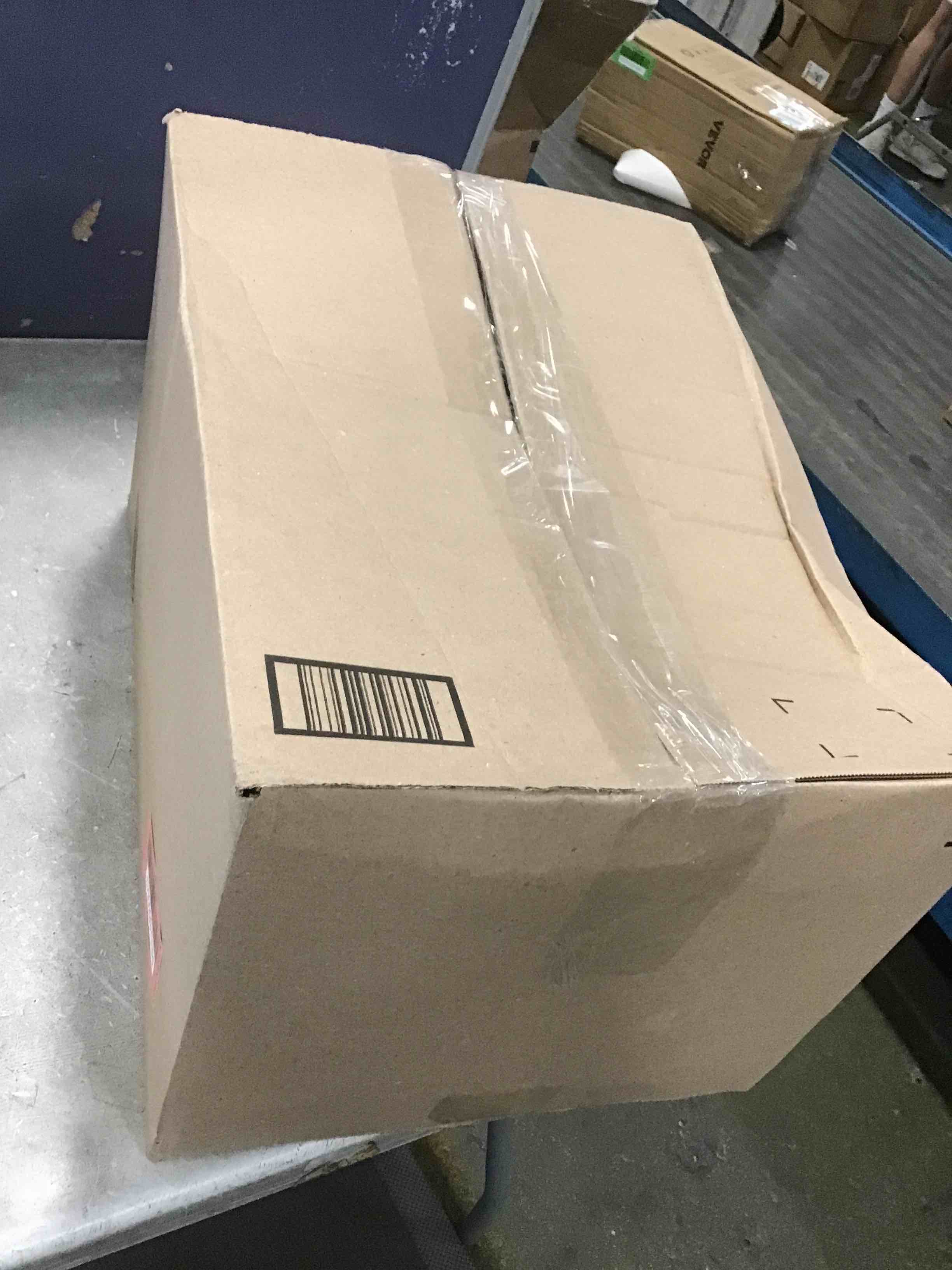 https://s3.amazonaws.com/lotting-images-prod/bidfta/RED6865517_1720706173995.jpeg