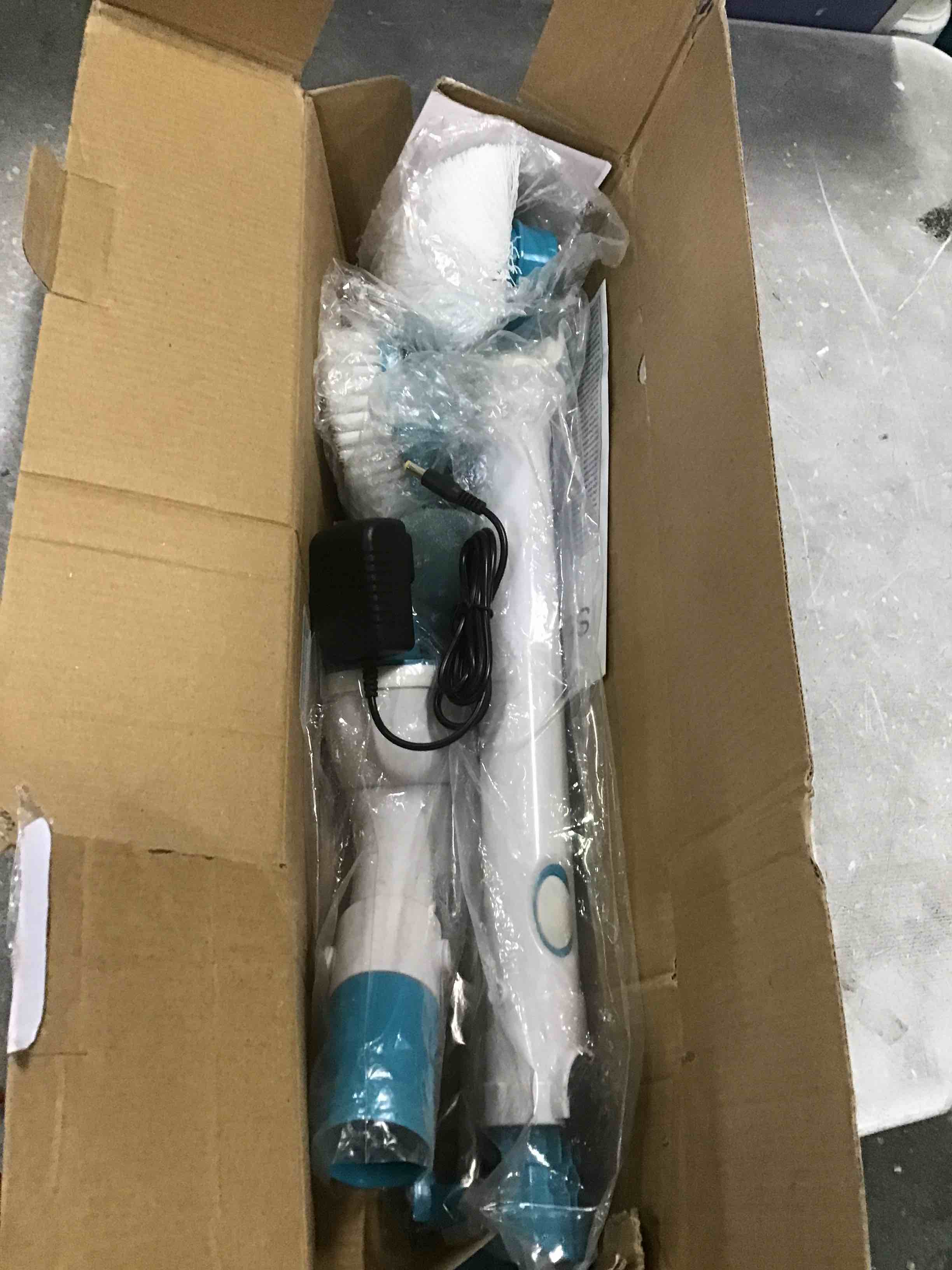 https://s3.amazonaws.com/lotting-images-prod/bidfta/RED6865619_1720720313010.jpeg