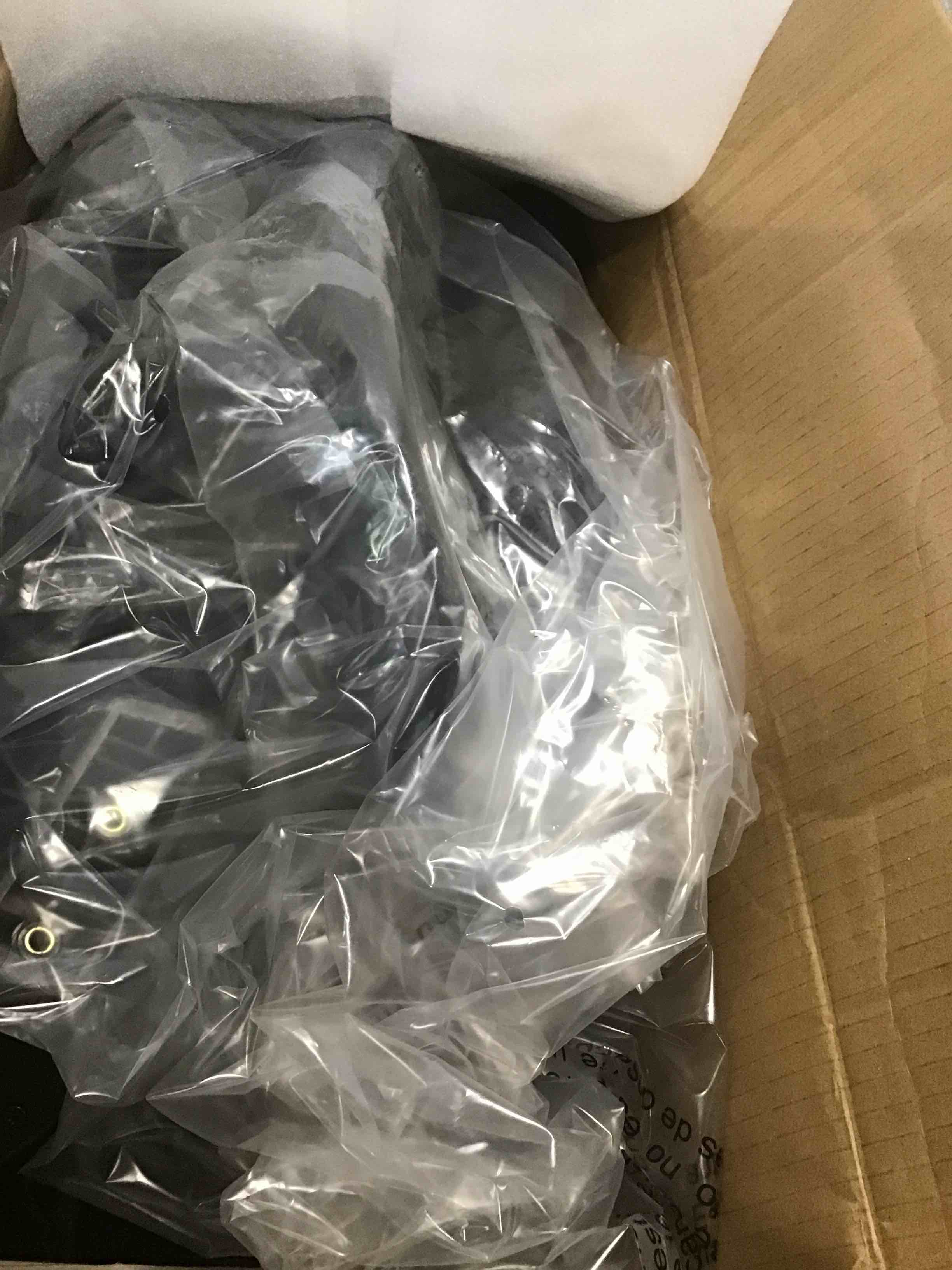 https://s3.amazonaws.com/lotting-images-prod/bidfta/RED6865650_1720725503435.jpeg