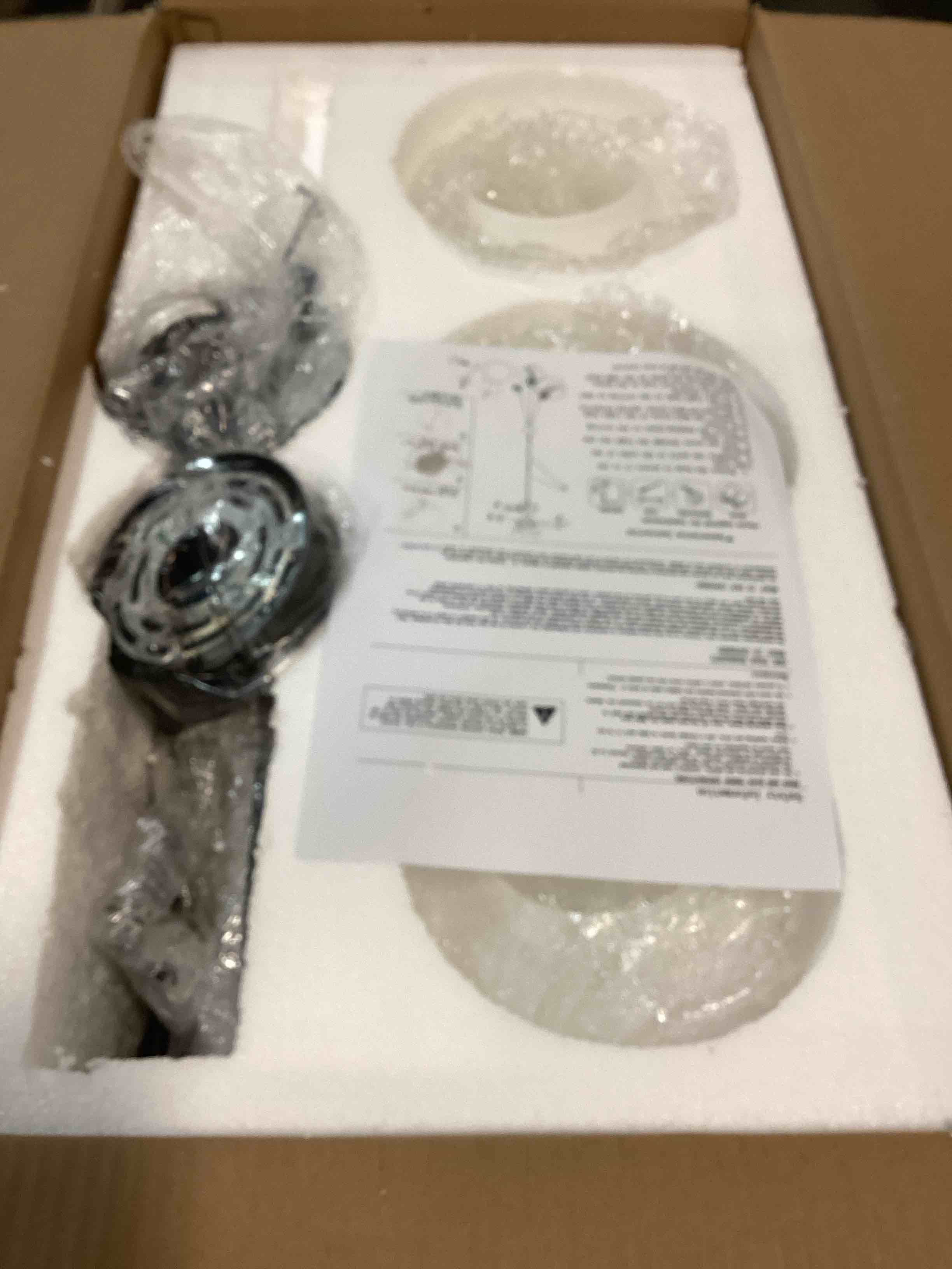 https://s3.amazonaws.com/lotting-images-prod/bidfta/RED6866249_1721706022621.jpeg