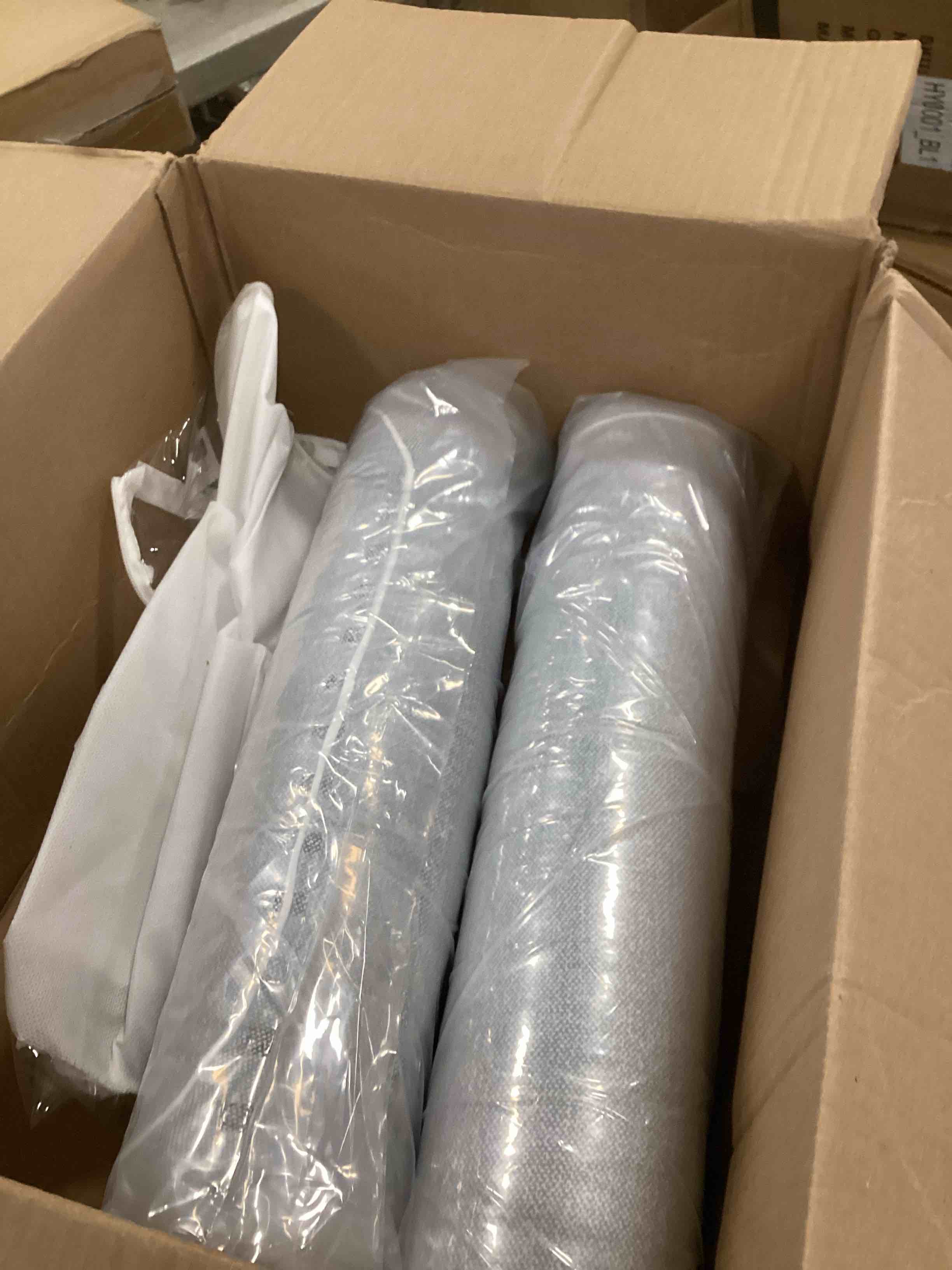 https://s3.amazonaws.com/lotting-images-prod/bidfta/RED6866513_1722261528010.jpeg
