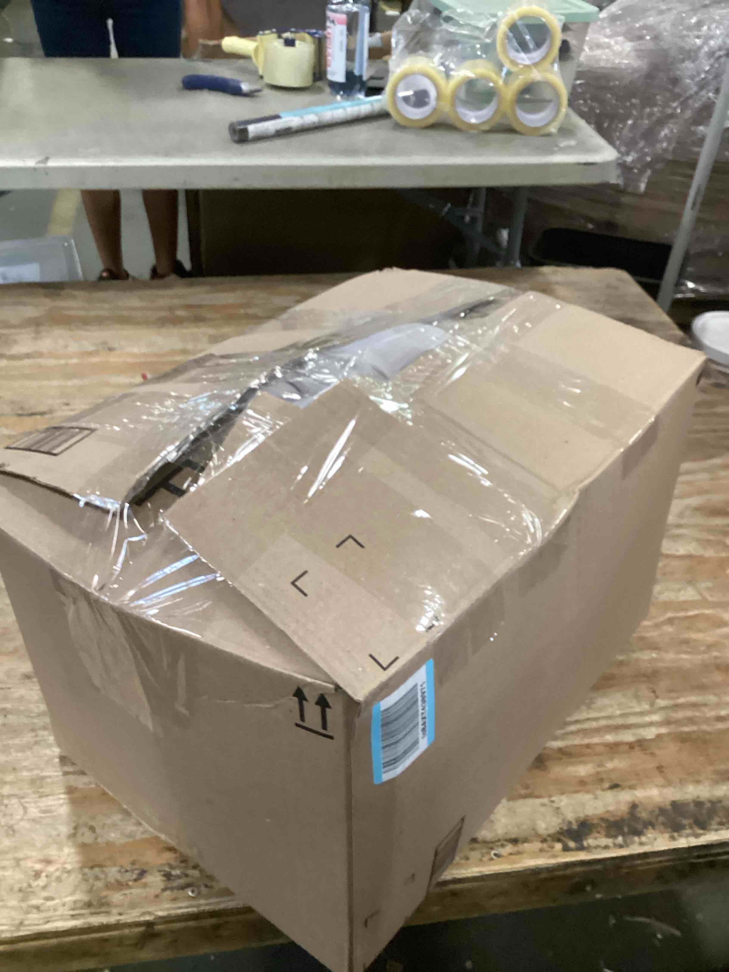 https://s3.amazonaws.com/lotting-images-prod/bidfta/RED6867090_1722448735960.jpeg