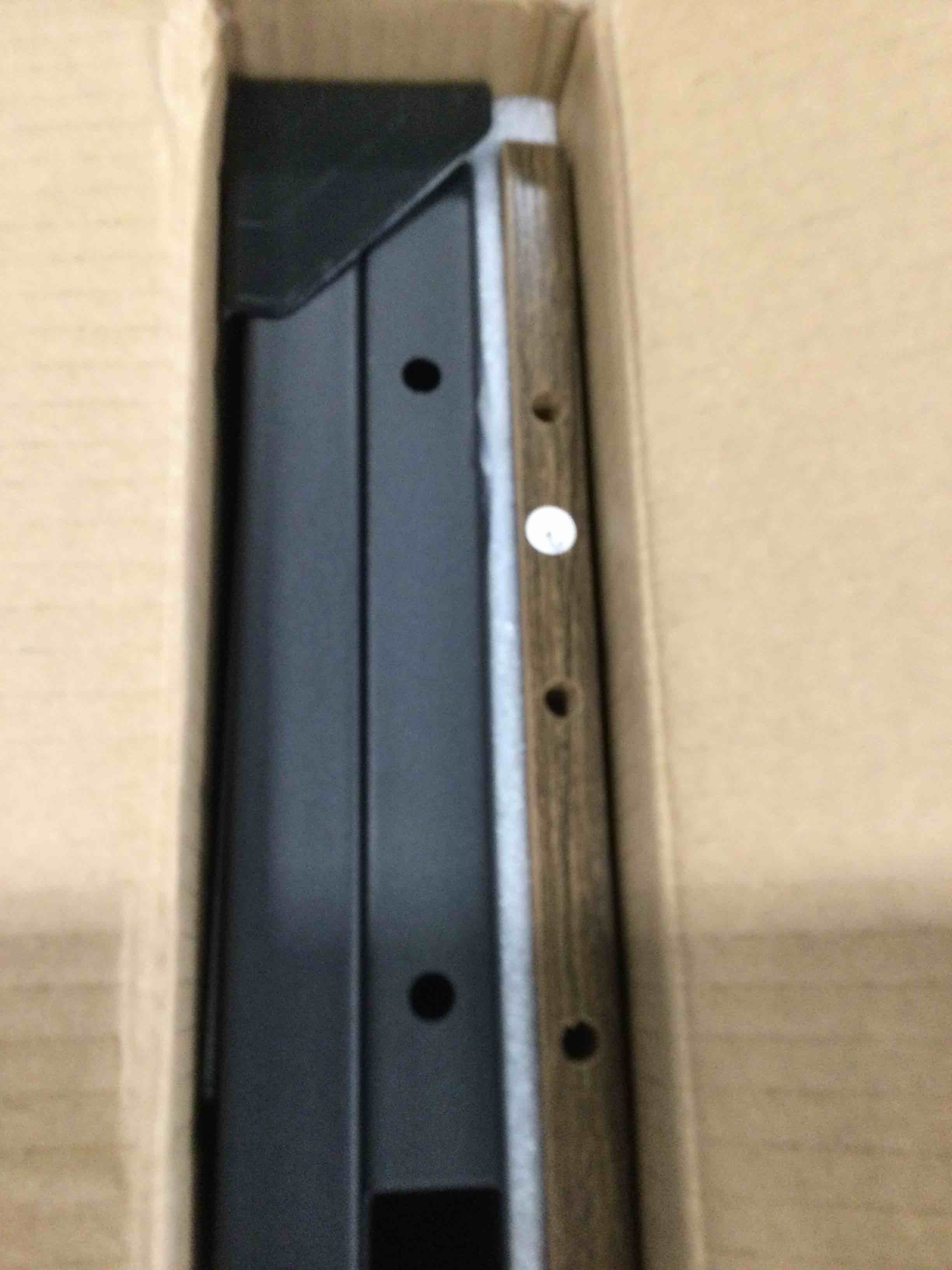 https://s3.amazonaws.com/lotting-images-prod/bidfta/RED6867809_1719596484709.jpeg