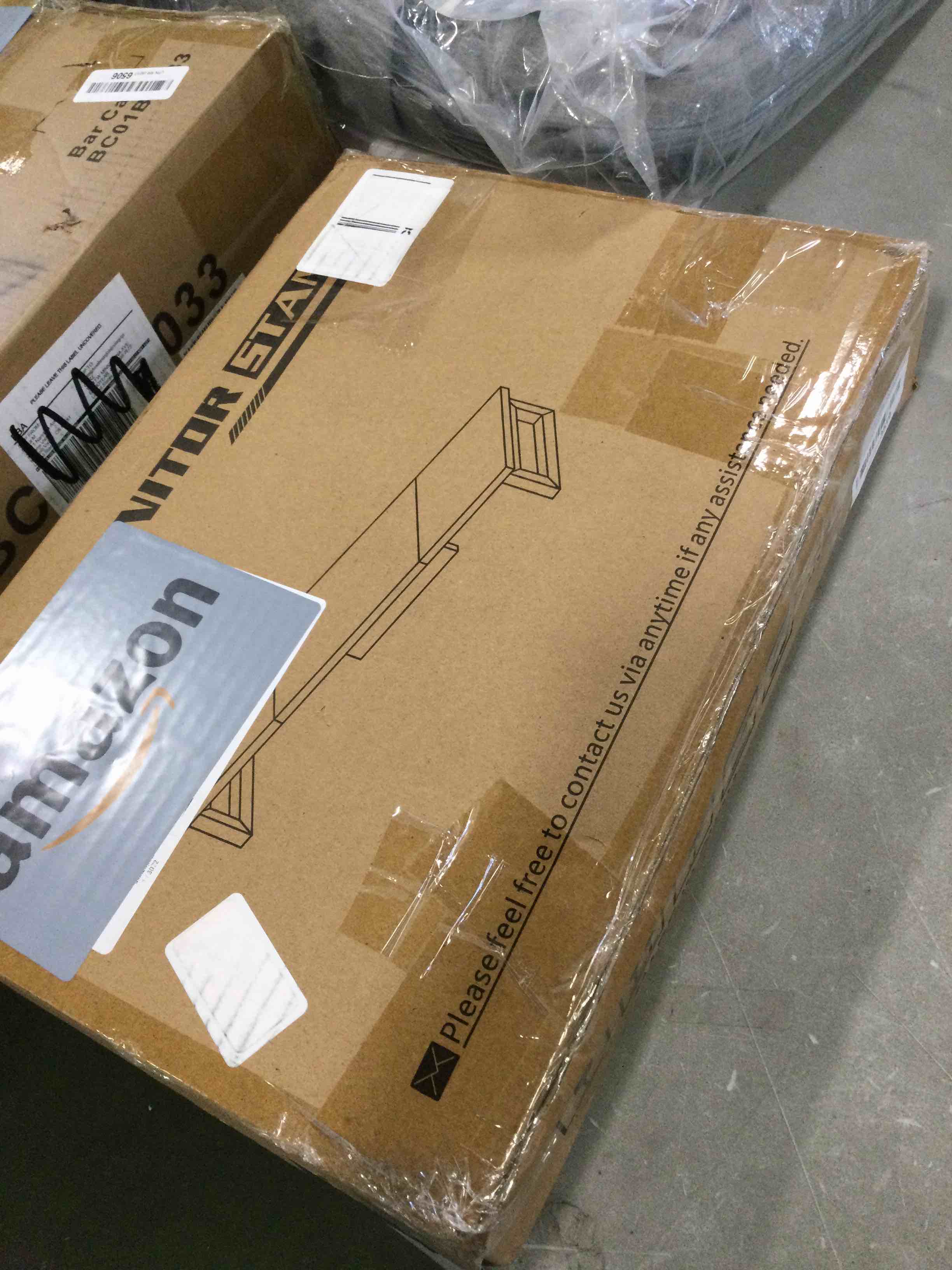 https://s3.amazonaws.com/lotting-images-prod/bidfta/RED6867809_1719596512033.jpeg