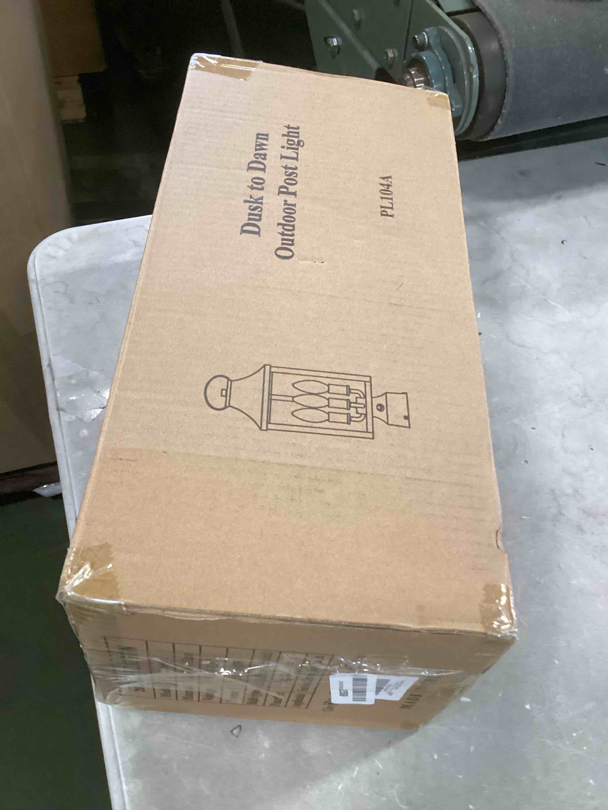 https://s3.amazonaws.com/lotting-images-prod/bidfta/RED6867881_1719602790423.jpeg