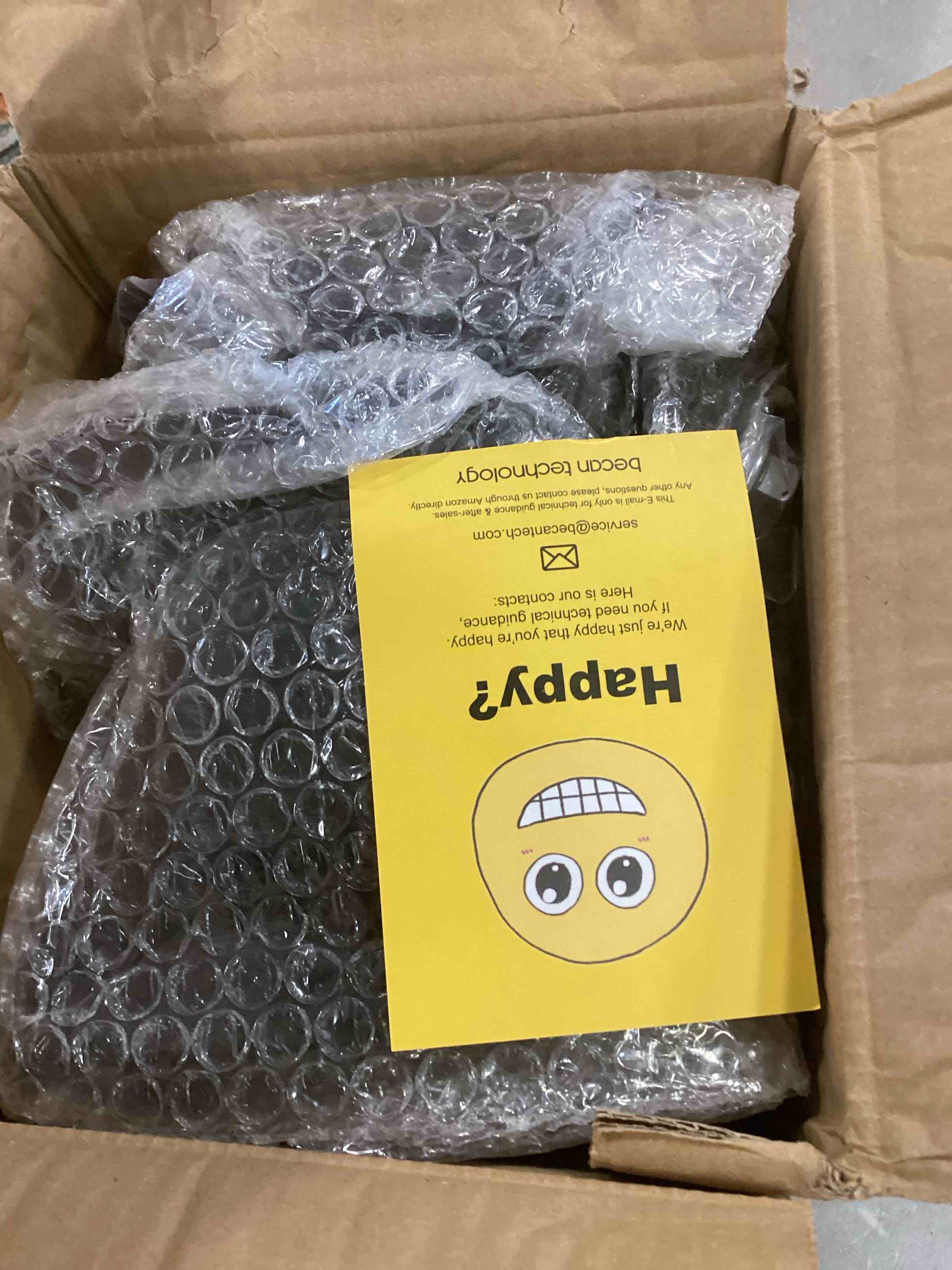 https://s3.amazonaws.com/lotting-images-prod/bidfta/RED6867907_1719605652384.jpeg