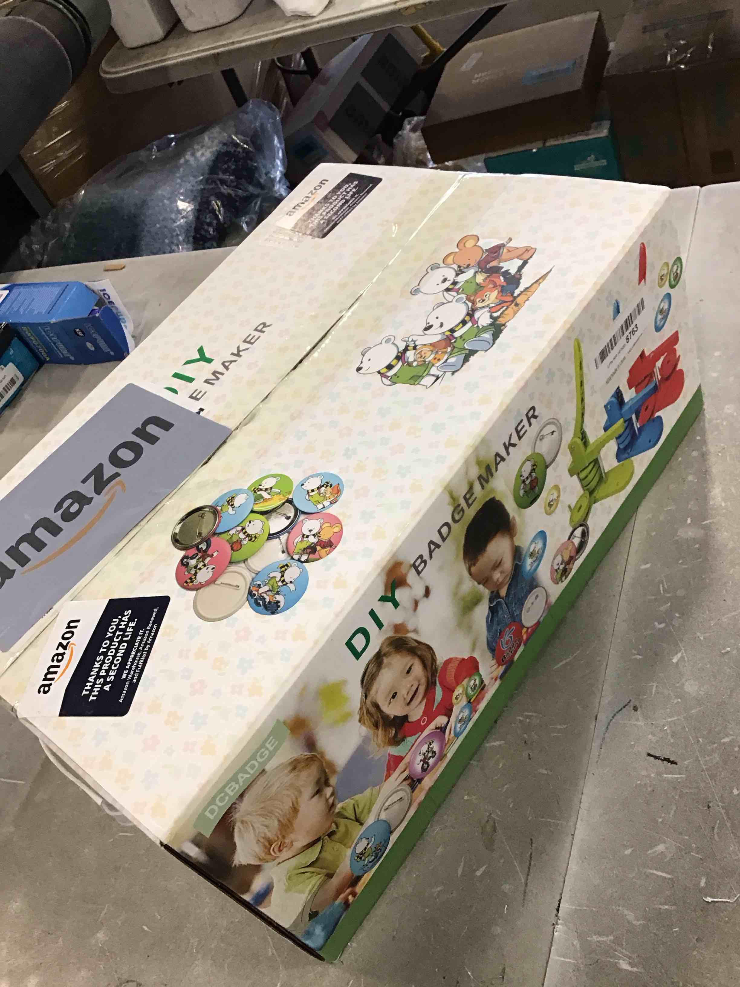 https://s3.amazonaws.com/lotting-images-prod/bidfta/RED6867963_1719837223611.jpeg