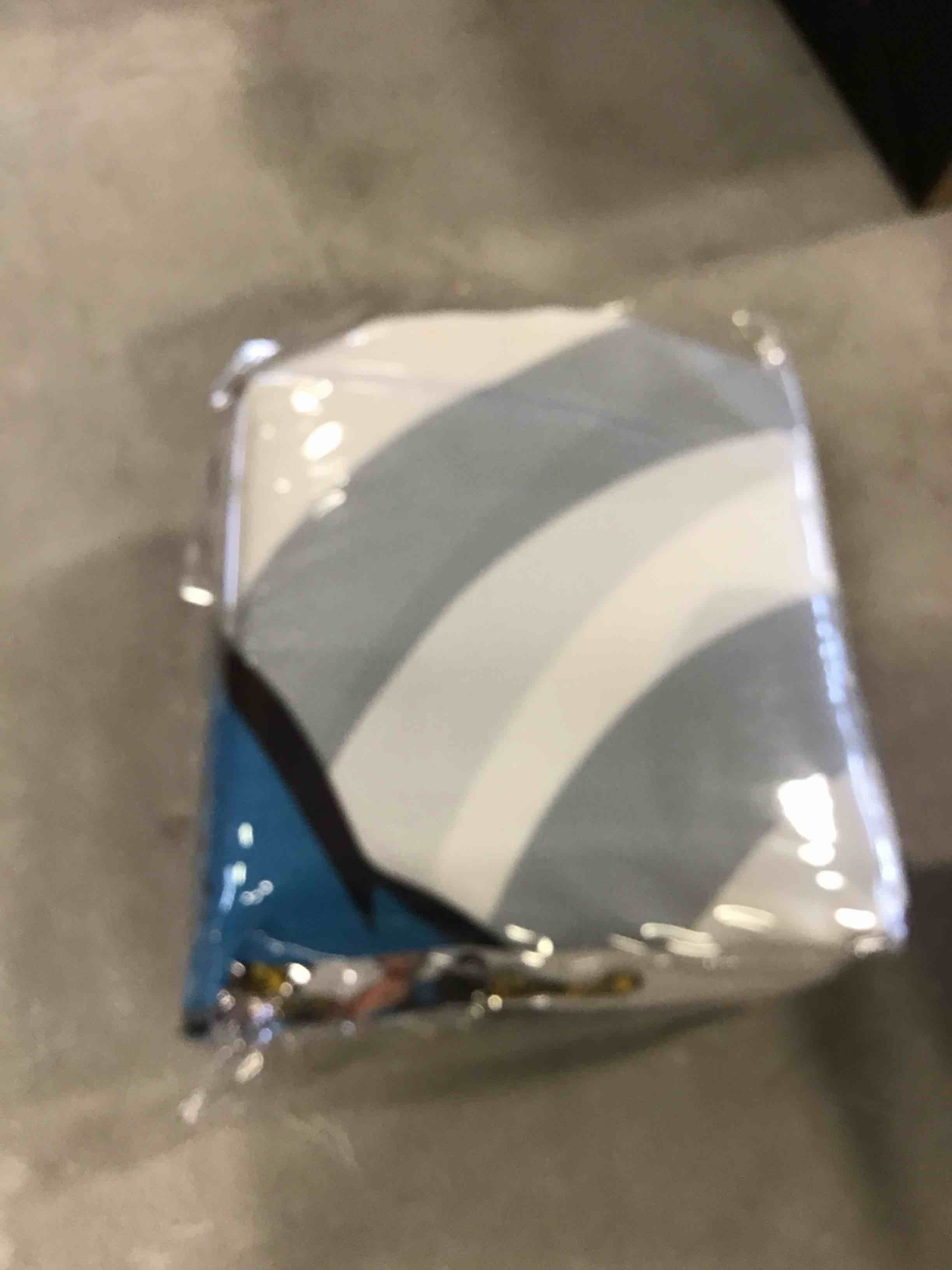 https://s3.amazonaws.com/lotting-images-prod/bidfta/RED6868449_1719947522590.jpeg