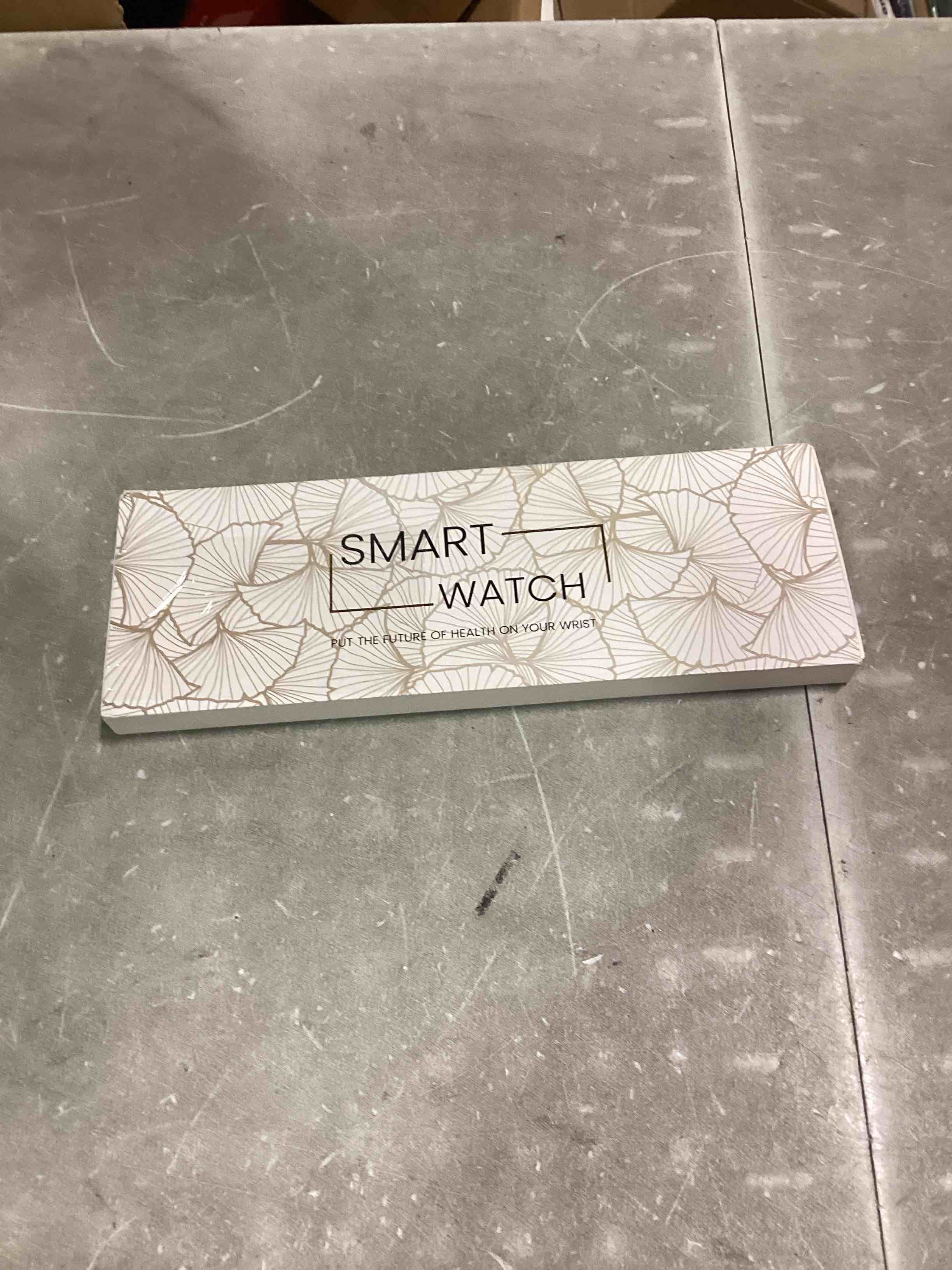 https://s3.amazonaws.com/lotting-images-prod/bidfta/RED6870132_1721132343625.jpeg
