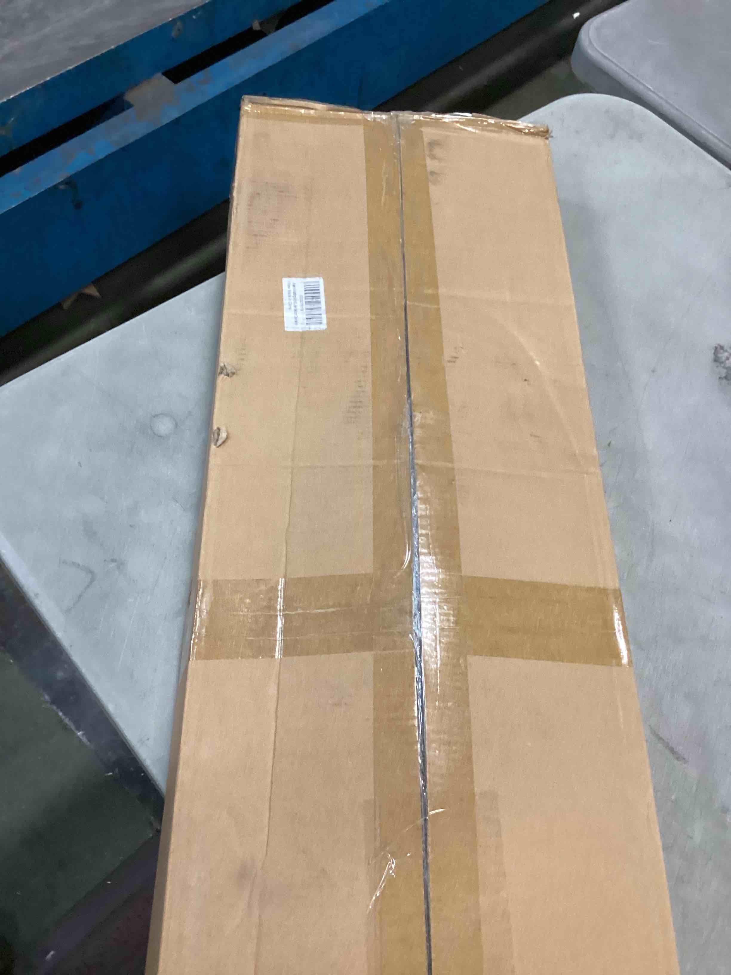 https://s3.amazonaws.com/lotting-images-prod/bidfta/RED6871144_1720834670501.jpeg