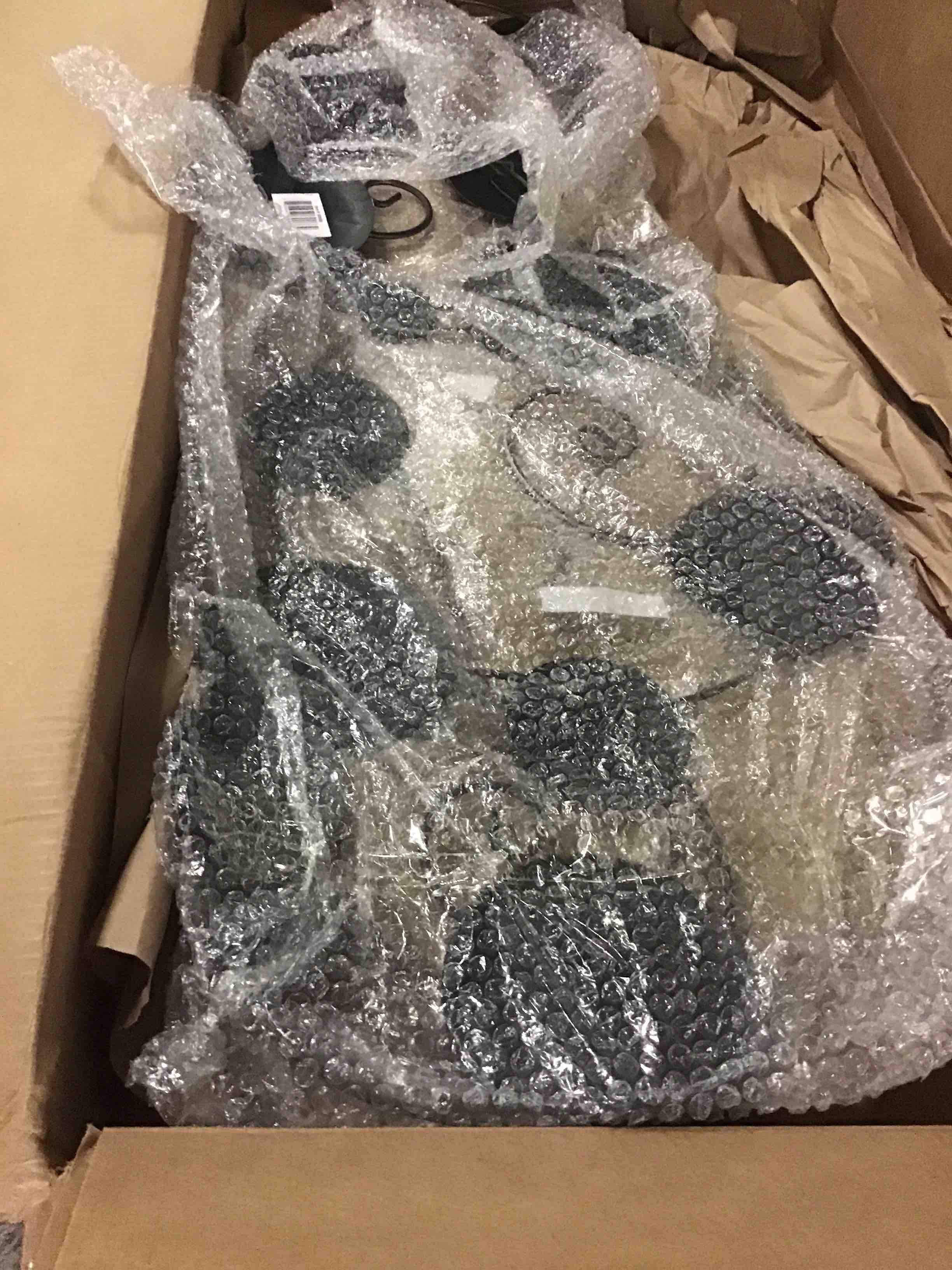 https://s3.amazonaws.com/lotting-images-prod/bidfta/RL834912_1545664429873.jpeg