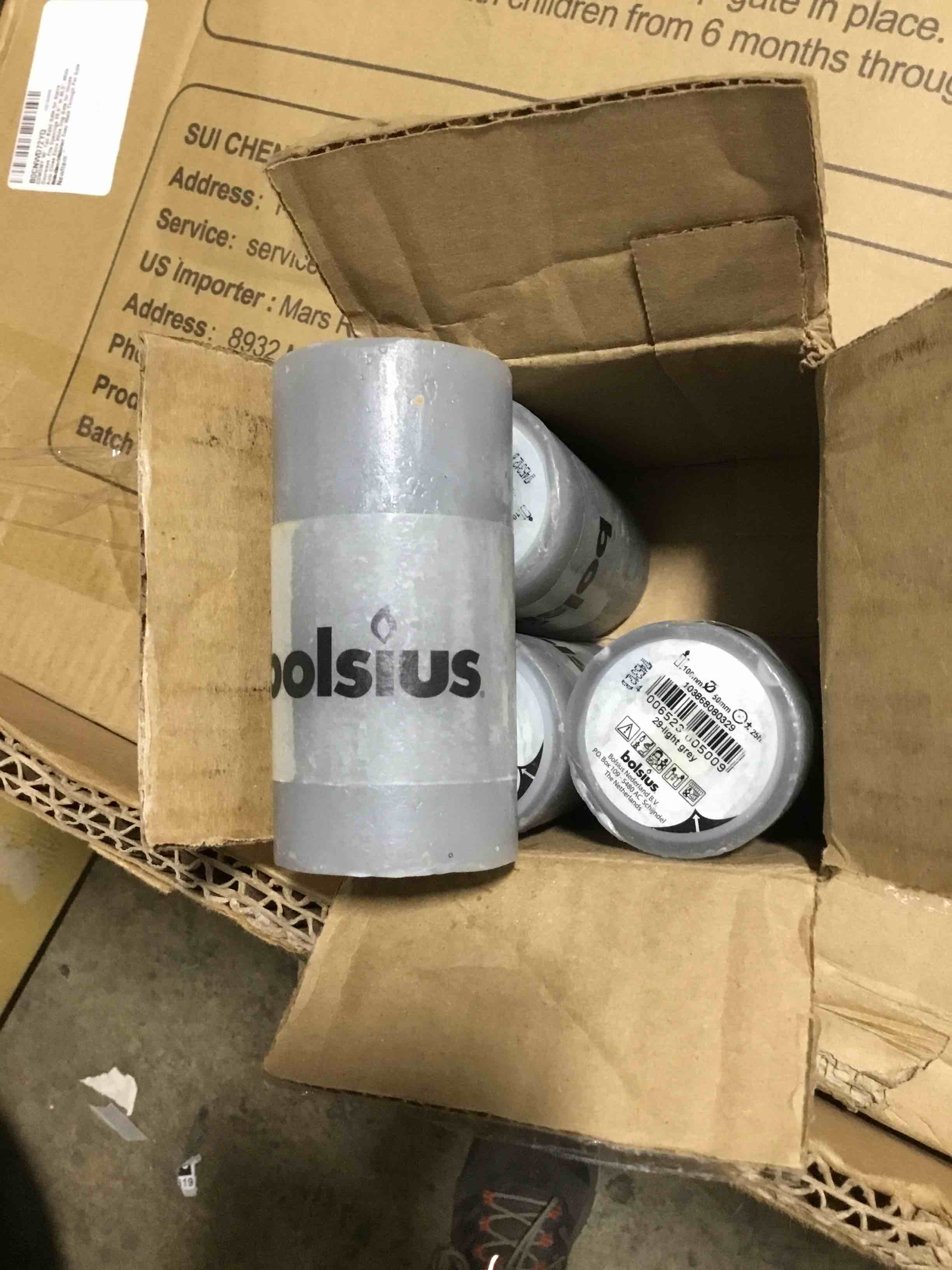 https://s3.amazonaws.com/lotting-images-prod/bidfta/RWW0097982_1751402939942.jpeg