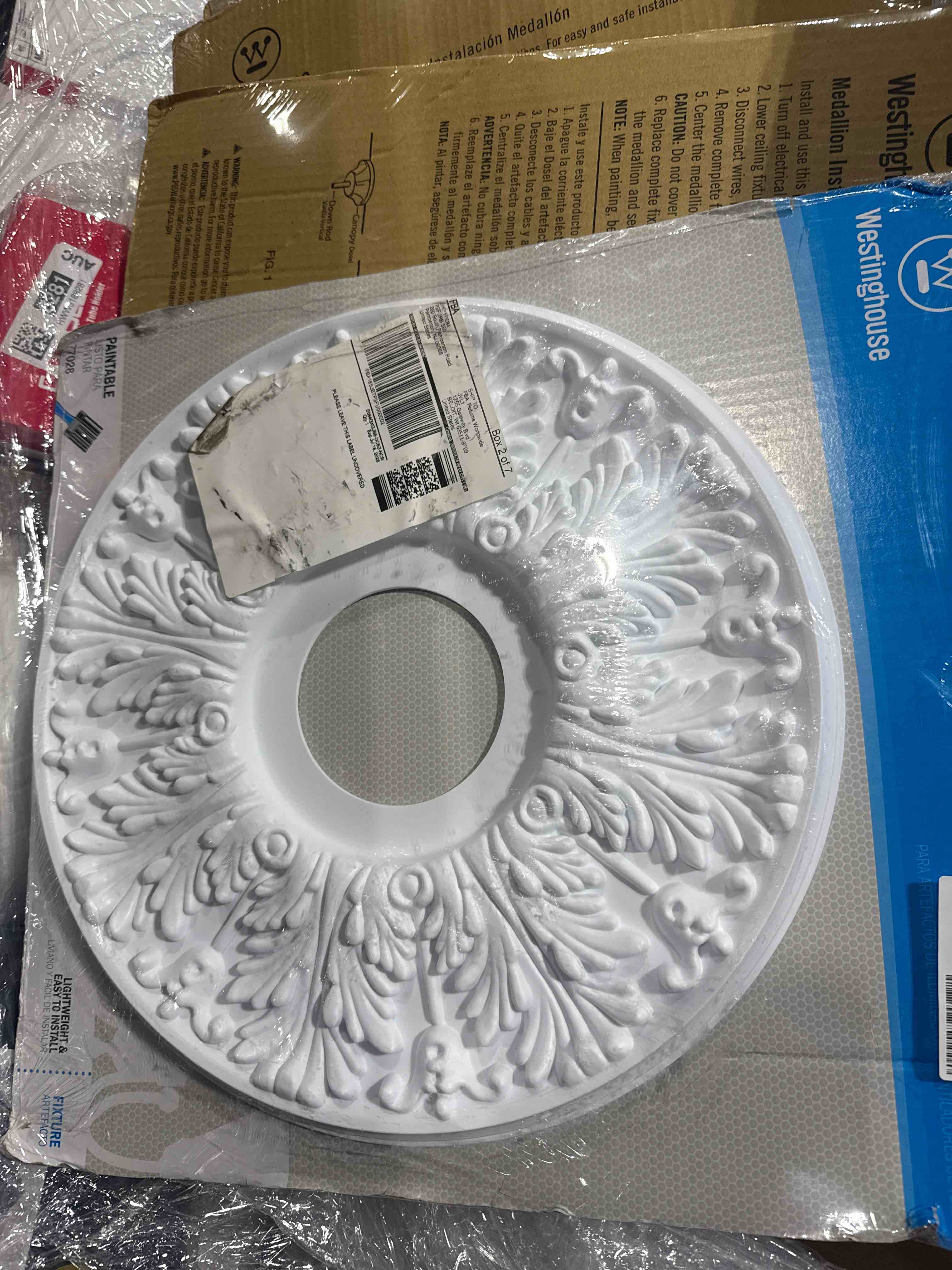 Condition photo showing New/Like New for westinghouse 7702800 15-1/2-inch victorian white finish ceiling medallion
