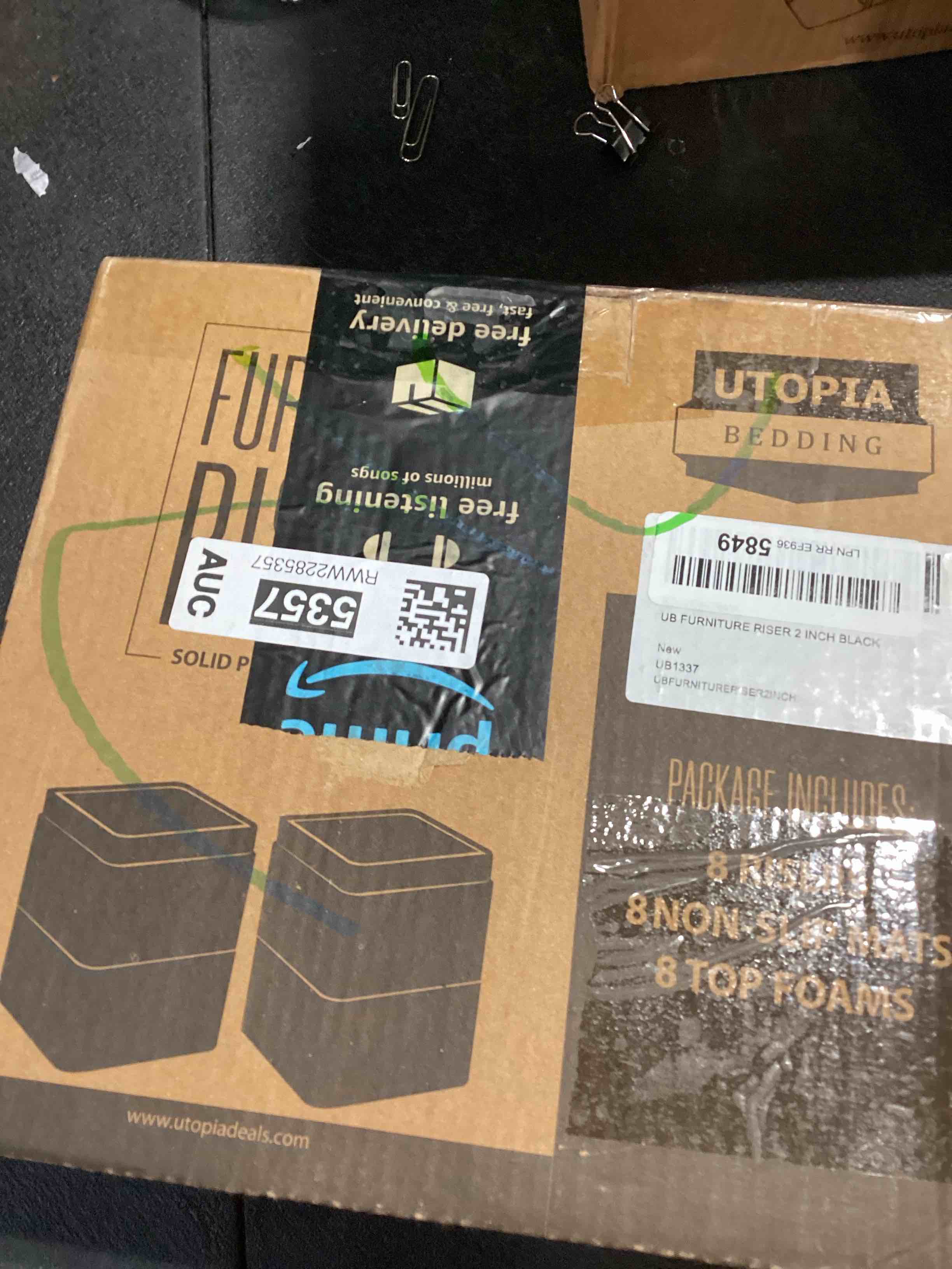 https://s3.amazonaws.com/lotting-images-prod/bidfta/RWW2285357_1756213884165.jpeg